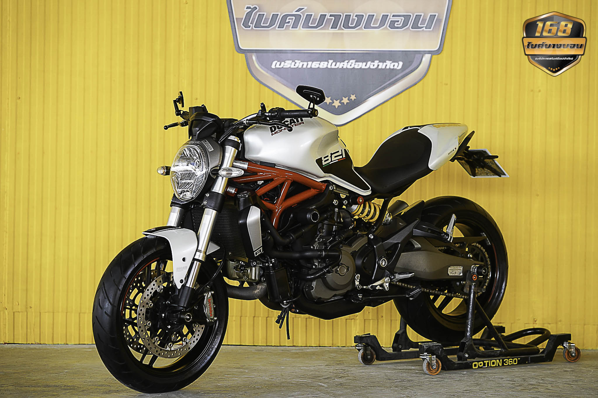 Ducati Monster 821 เเต่งเต็ม ปี 2016 ดาวห์เริ่มต้นที่ 7,640 บ.