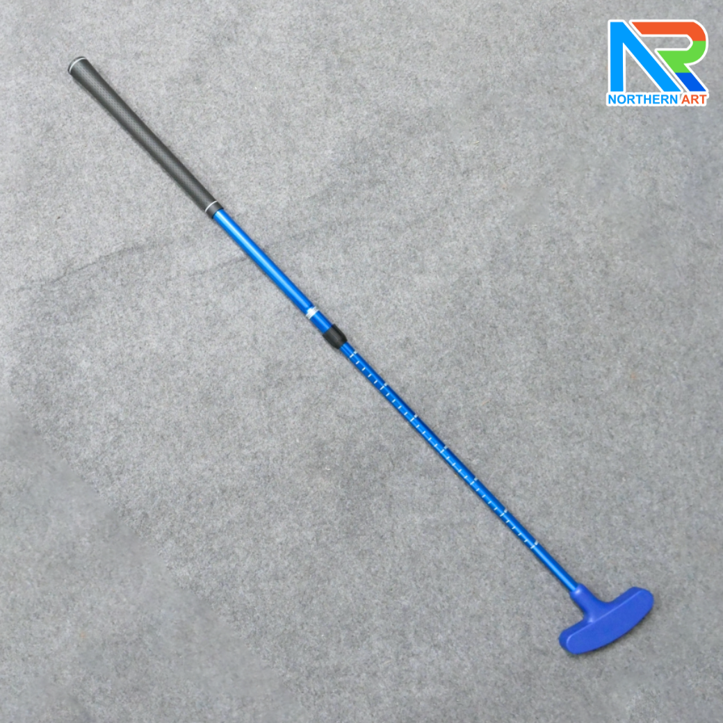 เกมส์กอล์ฟ ขนาด (W)30 x (L)284 x (H)10 cm. พร้อมไม้พัตเตอร์ปรับระดับได้ 1 อัน และลูกกอล์ฟโฟม 10 ลูก