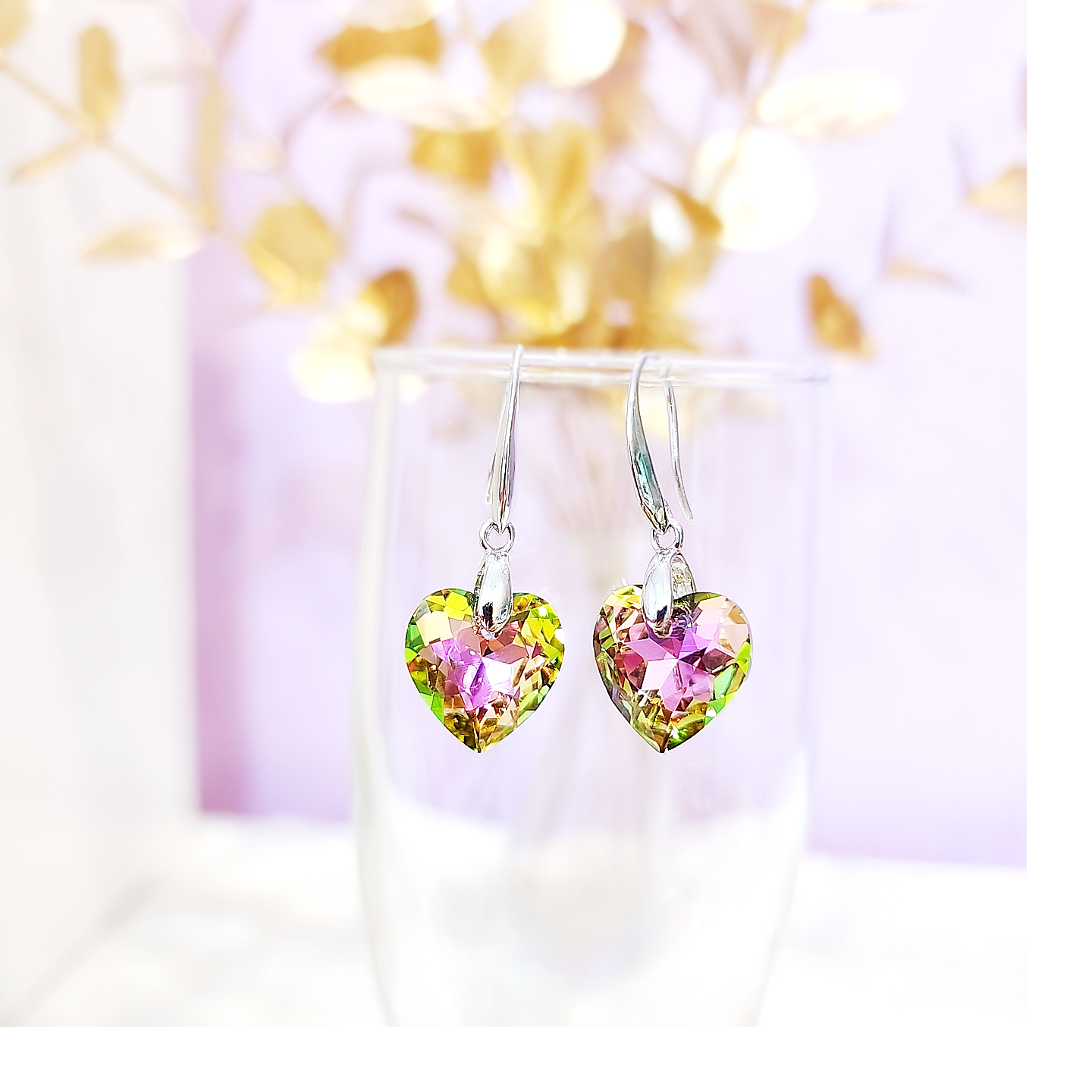 ต่างหูคริสตัล จากประเทศออสเตรีย (Embellished with Crystals from Austria)