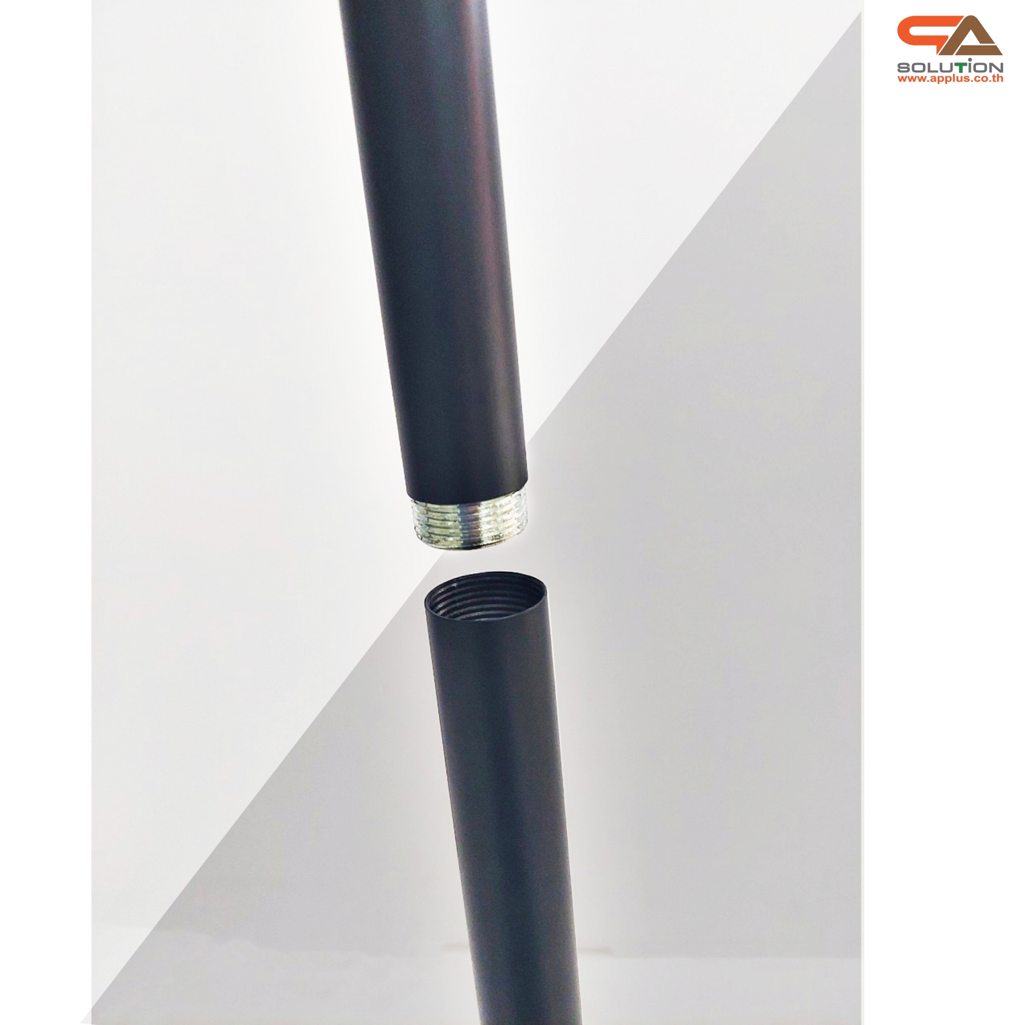 โปสเตอร์สแตนด์ ขนาด 40x60 cm. สีดำ ฐานกลม เสาเดี่ยว สอดภาพจากด้านข้าง เปลี่ยนมุมเอน ปรับแนวตั้ง-แนวนอนได้