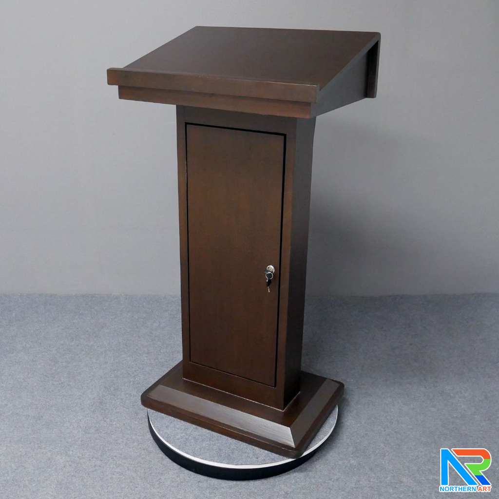 โพเดียมไม้ สีโอ๊ค ทรงโมเดิร์น TOP เอียง ขนาด (W)58 x (L)46 cm. สูง 114 cm. พร้อมตู้ใส่ของ มีกุญแจล็อค