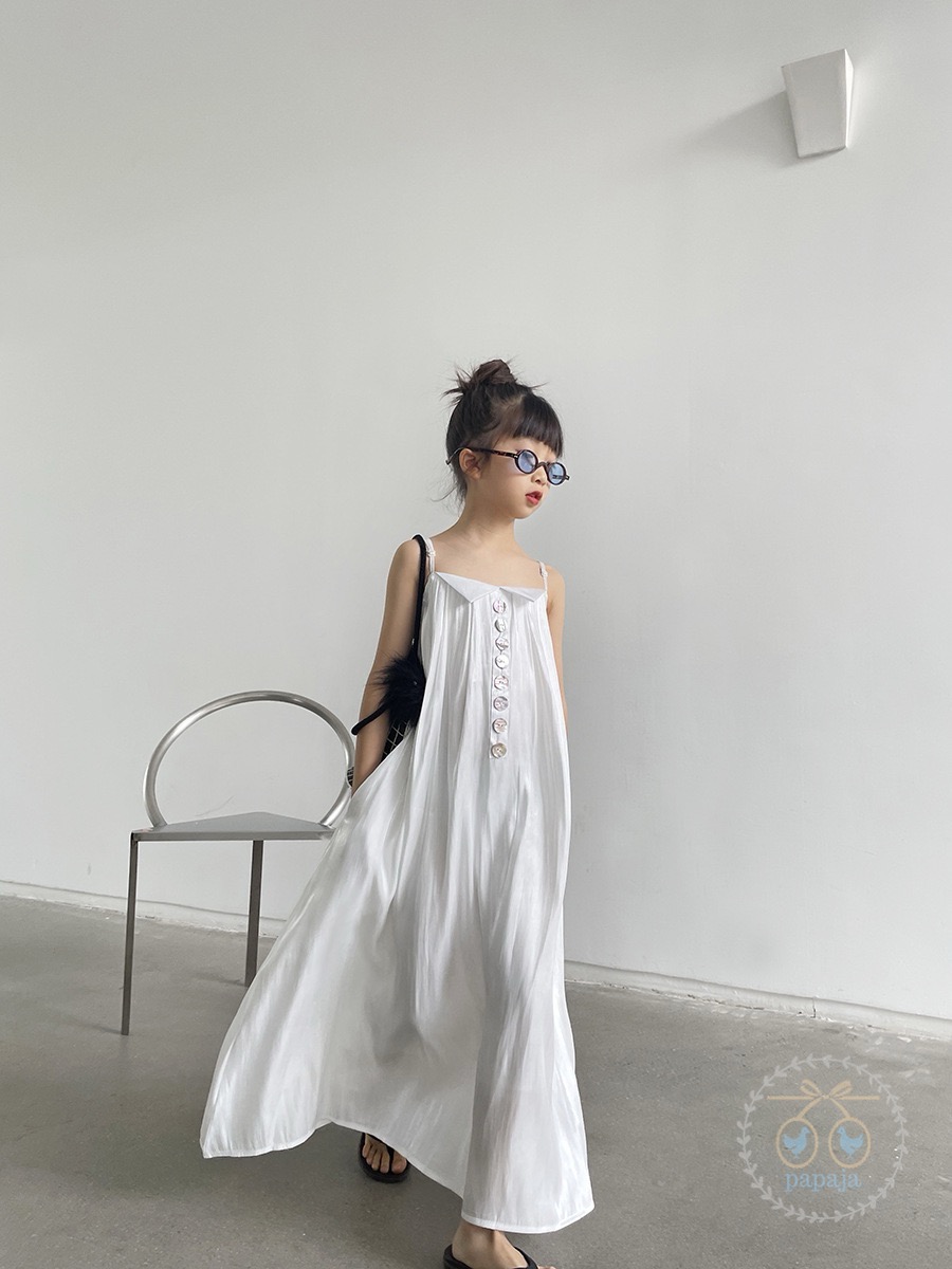 แม๊กซี่เดรสสายเดี่ยวสีขาวออฟไวท์ ดีเทลแต่งปกเชิ๊ต