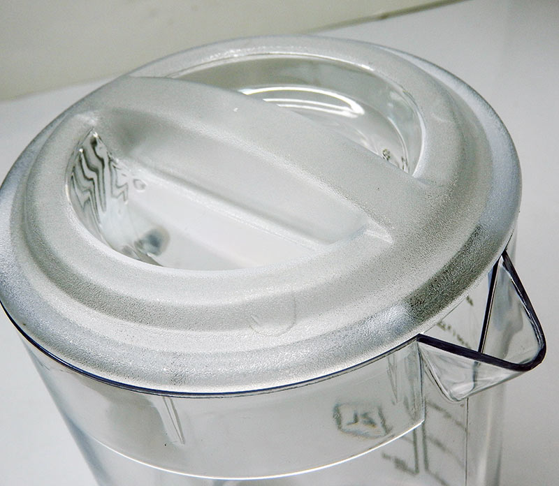 2 Litres Mesuring Ligth Jar with lid and scale 1610-539