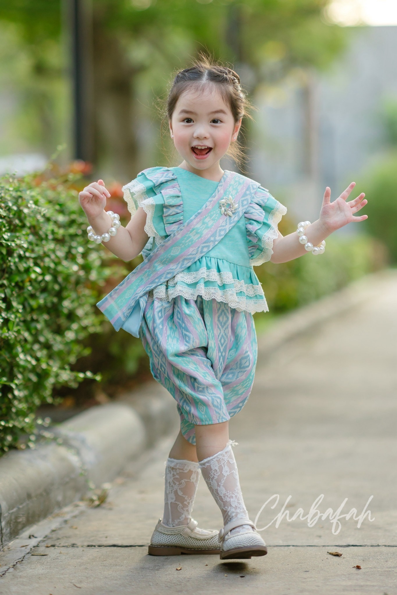 (เซต 4 ชิ้น) ชุดไทยแบรนด์ Chabafah รุ่น ศิรินภา สีฟ้า