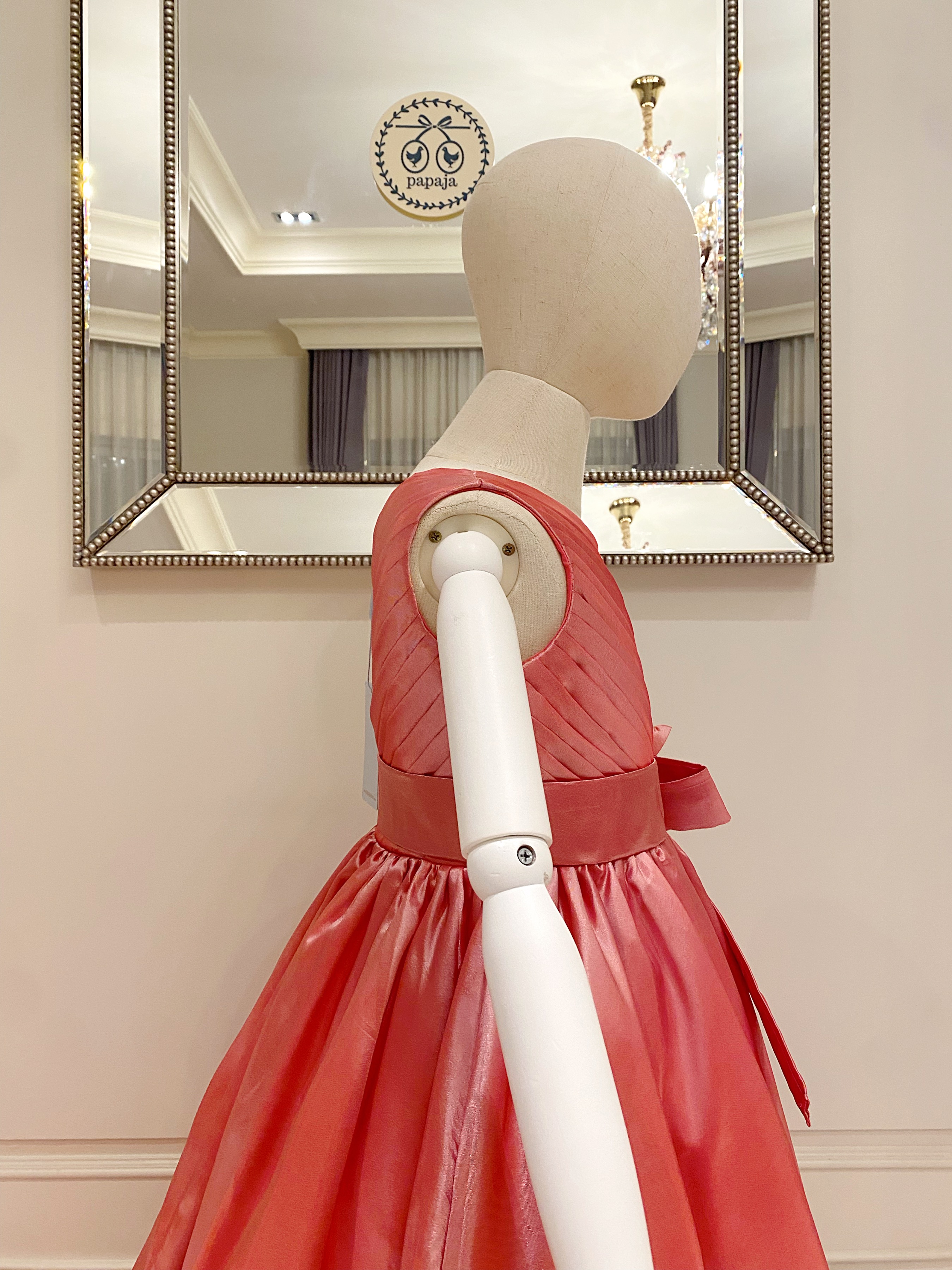 เดรสออกงานราตรียาวไหล่เดียวสีชมพูพีช (งานไฮพรีเมี่ยม) ดีเทลจับเดรปกระโปรงบานยาวแบบหางปลา