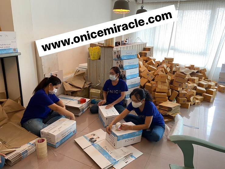 onice onicethai onicehairserum onicemiracle onicebeauty เซรั่มปลูกผม ของ ชาคริต แย้มนาม แก้ปัญหา หัวล้าน ล้านกรรมพันธุ์ โอไนซ์ ลดผมร่วง เพิ่มผมหนา ผมบาง หัวเถิก รีวิวมากมาย serumonice oniceserum oniceราคา ไม่แพง มีโปรโมชั่น 1 แถม 1 รับของแถมเลือกได้ onic