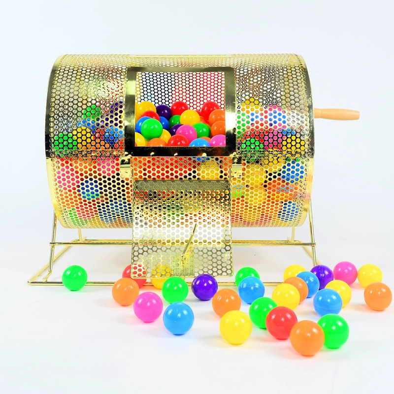 เช่ากล่องจับรางวัล จับฉลาก สีทอง ขนาด (W)54 X (L)41 X (H)45 cm. หมุนได้ 360 องศา