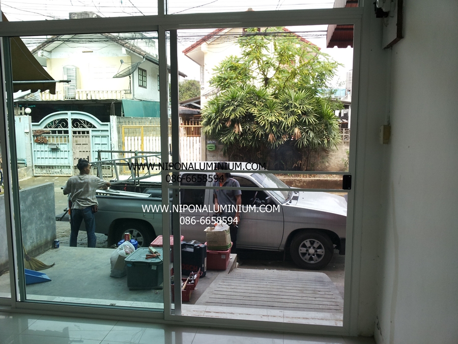 ประตูบานเลื่อนรางล่าง(ล้อล่าง)