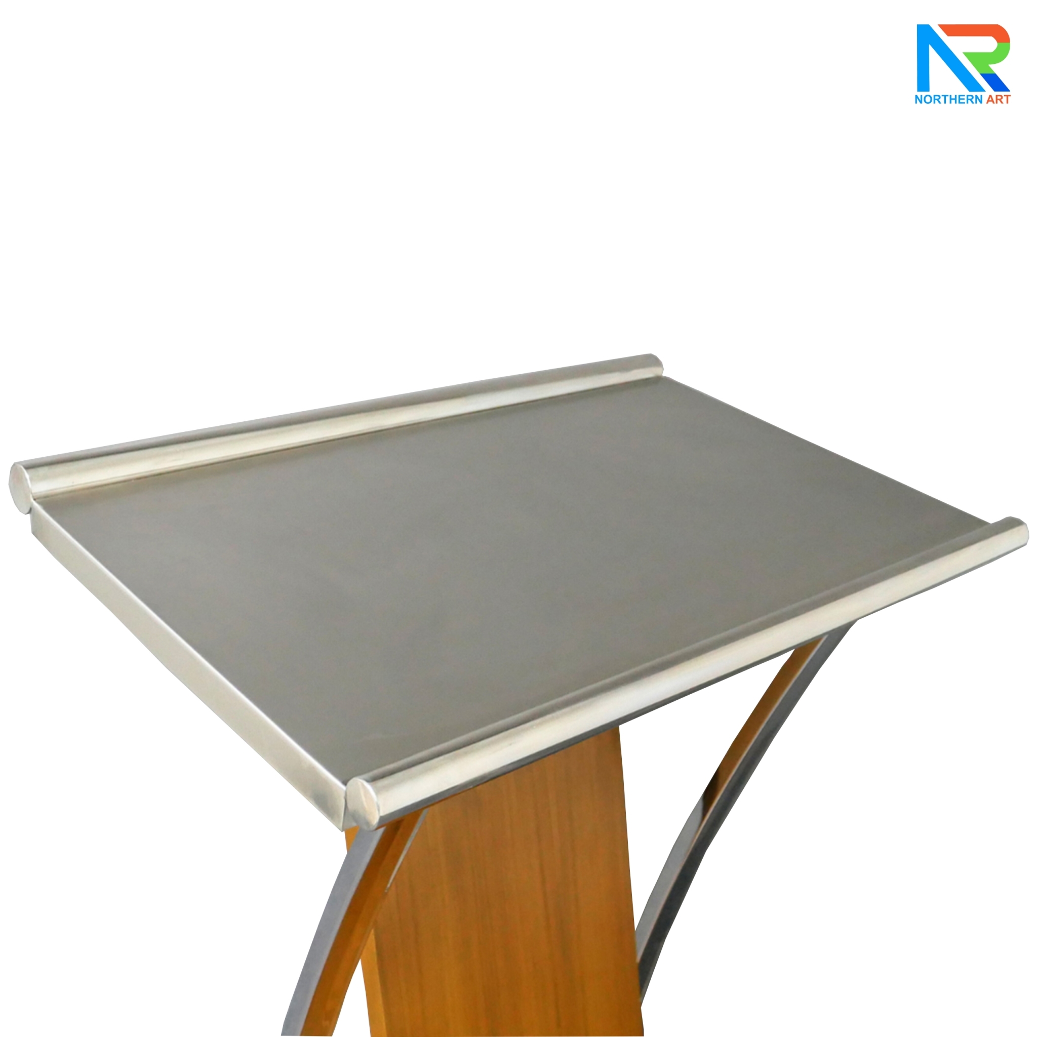 โพเดียมไม้ยืนคู่ Top หุ้มสแตนเลสยืนคู่ สีสัก ขนาด (W) 90x (L) 59 x (H) 120 cm. พร้อมตกแต่งเสาโค้งสแตนเลสเกรด304