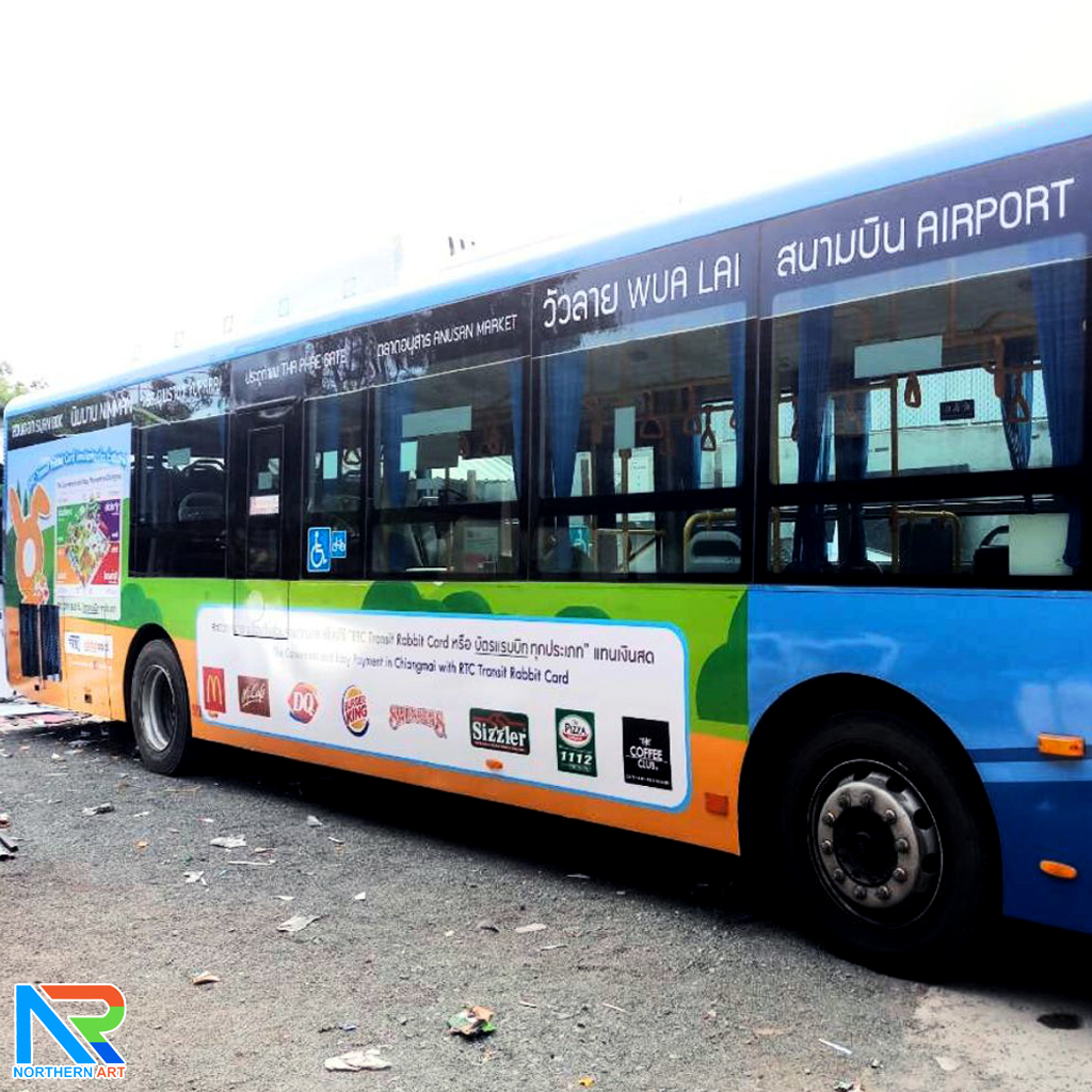 สติ๊กเกอร์ติดรถ โดยสาร ไม่ทิ้งคราบกาว สั่งผลิตและติดตั้งตามแบบที่ต้องการ ติดได้ทั้ง กรุงเทพ และ เชียงใหม่