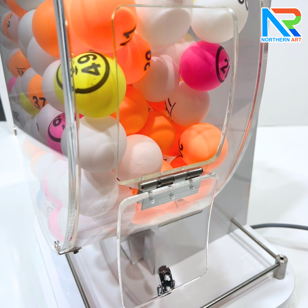 เกมส์หมุนบอลไฟฟ้า ตั้งโต๊ะ ขนาด (W)40 X (L)33 X (H)60 cm. หมุนได้ 360 องศา (ไม่รวมลูกบอล)