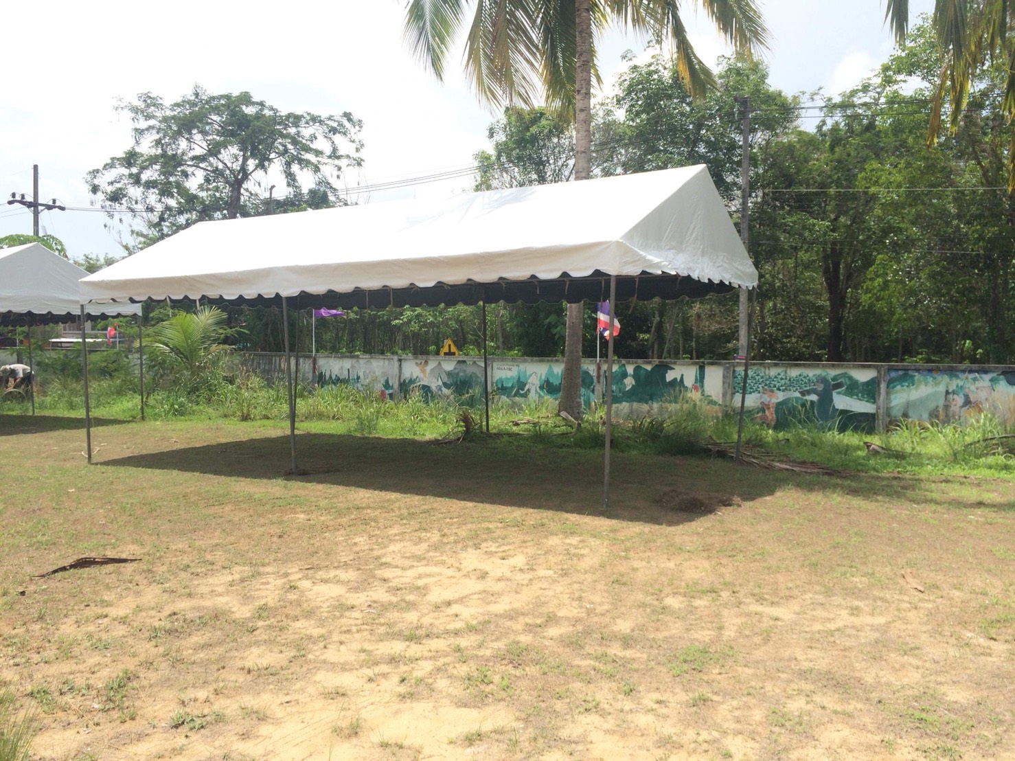 เต็นท์เช่าขนาดกว้าง4ยาว8เมตร(4x8) ทรงจั่วสีขาวเหมาะสำหรับใช้งานระยะยาว