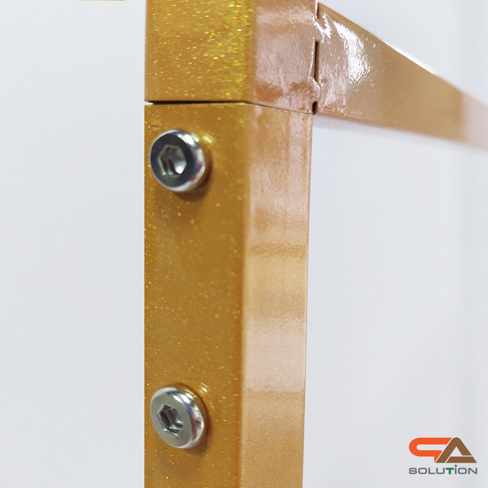 CLEARANCE SALE! โปสเตอร์สแตนด์เหล็ก สีทอง เสาคู่ ขนาด 60X80 ซม.ฐานเหลี่ยม สอดงานพิมพ์ด้านบน โชว์งานพิมพ์ 2 ด้าน ถอดประกอบได้