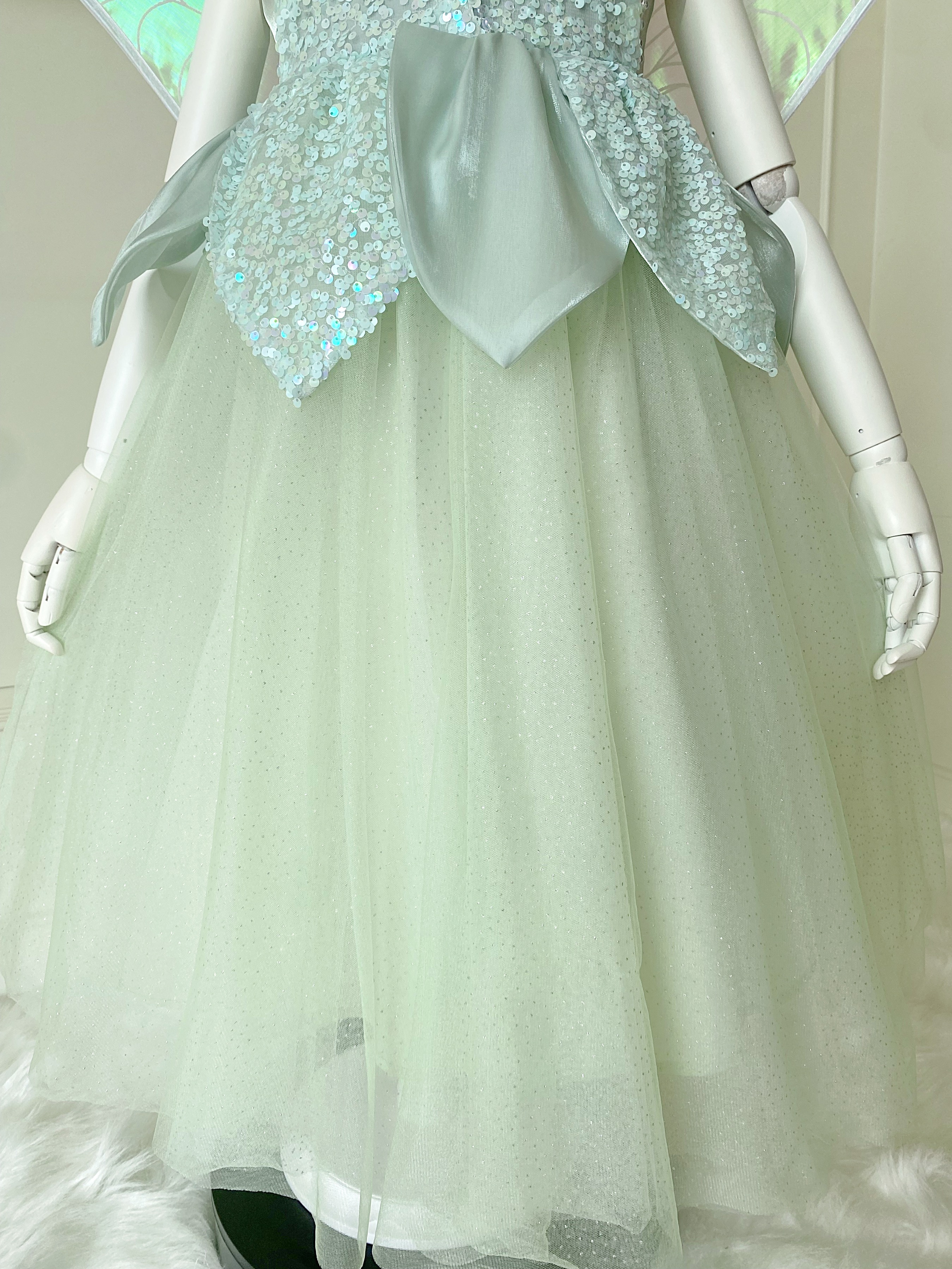 ชุดเจ้าหญิงทิงเกอร์เบลสีเขียวพร้อมปีกสีขาว รุ่นไฮพรีเมี่ยม งานสวยอลัง ปักเลื่อมทั้งชุด