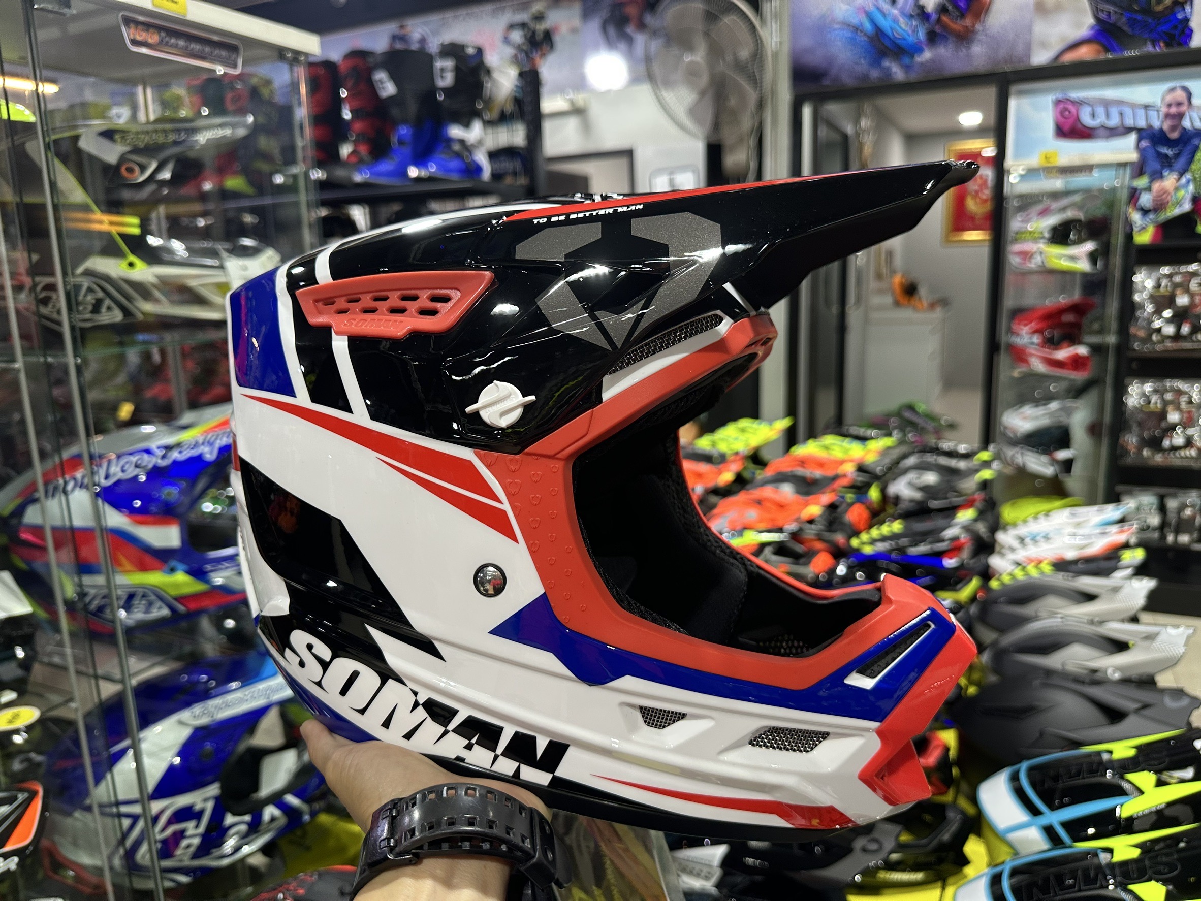 หมวกวิบาก SOMAN