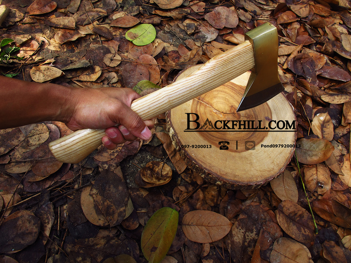 ขวานลุยป่า STAR ใบ Stainless Steel 700g ด้ามไม้สน