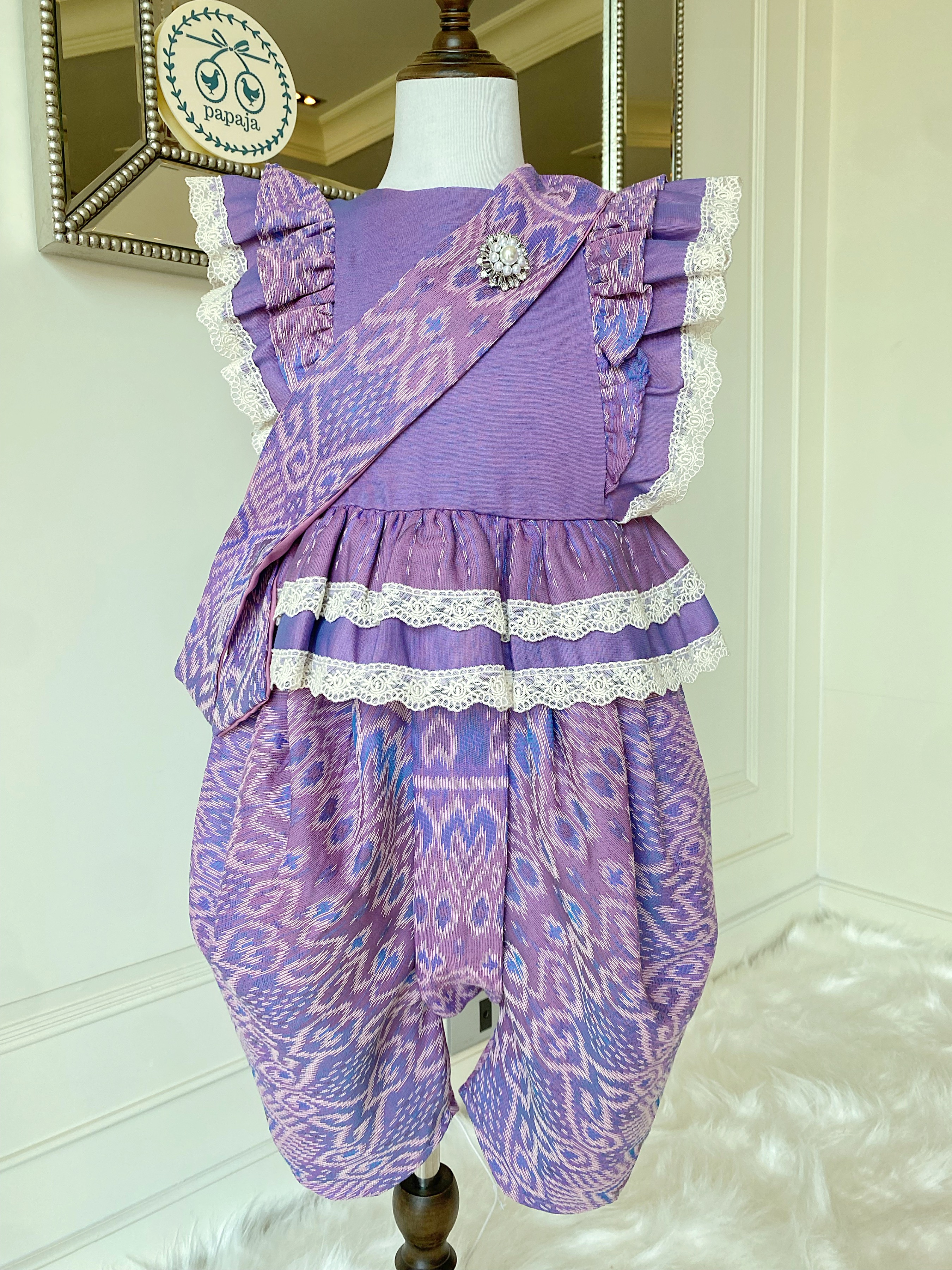 (เซต 4 ชิ้น) ชุดไทยแบรนด์ Chabafah รุ่น ศิรินภา สีม่วง