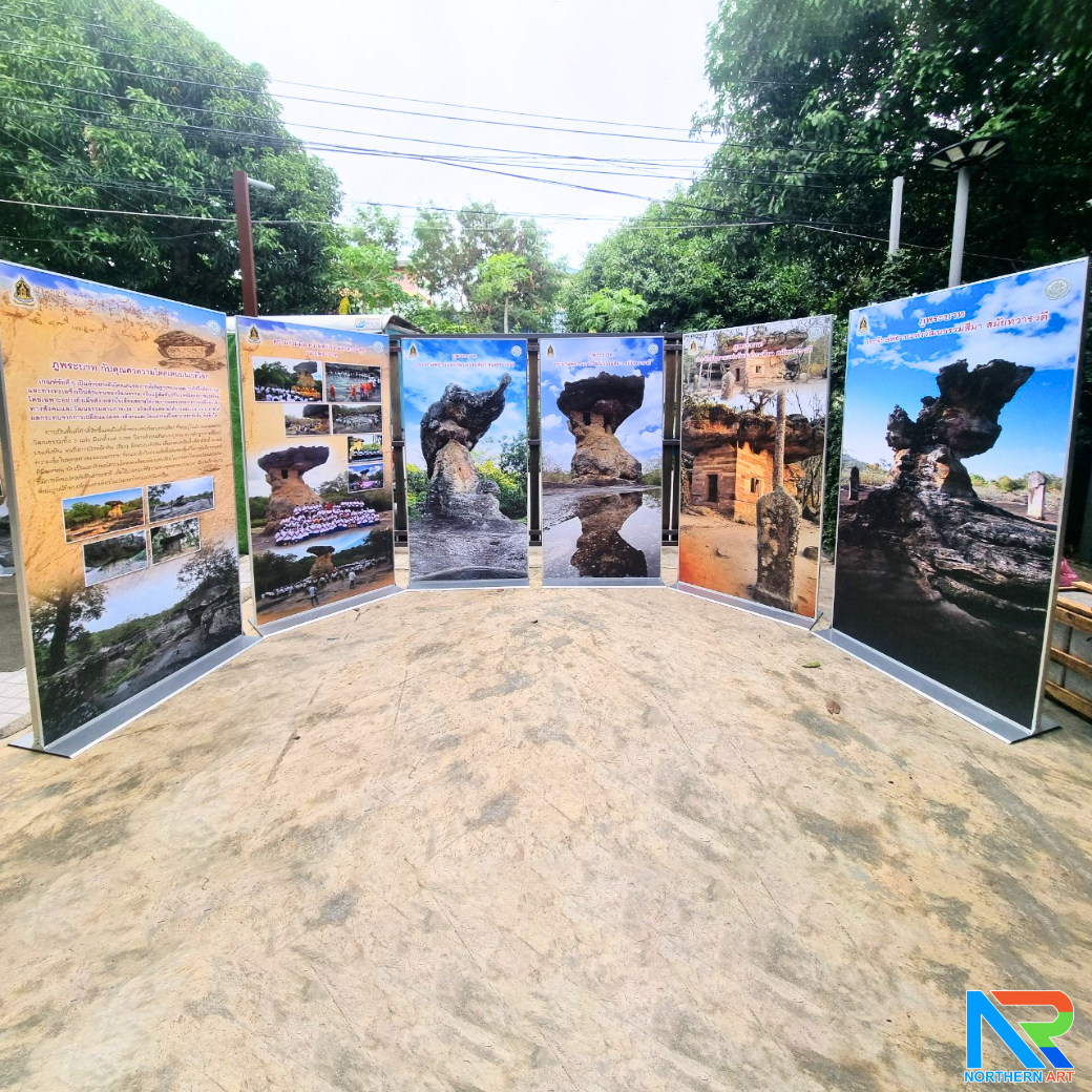 เช่าบอร์ดนิทรรศการ เช่าป้ายประชาสัมพันธ์ ขนาด 100x200 cm.โชว์งานพิมพ์ 2 ด้าน แข็งแรง มั่งคง พร้อมติดตั้งหน้างาน