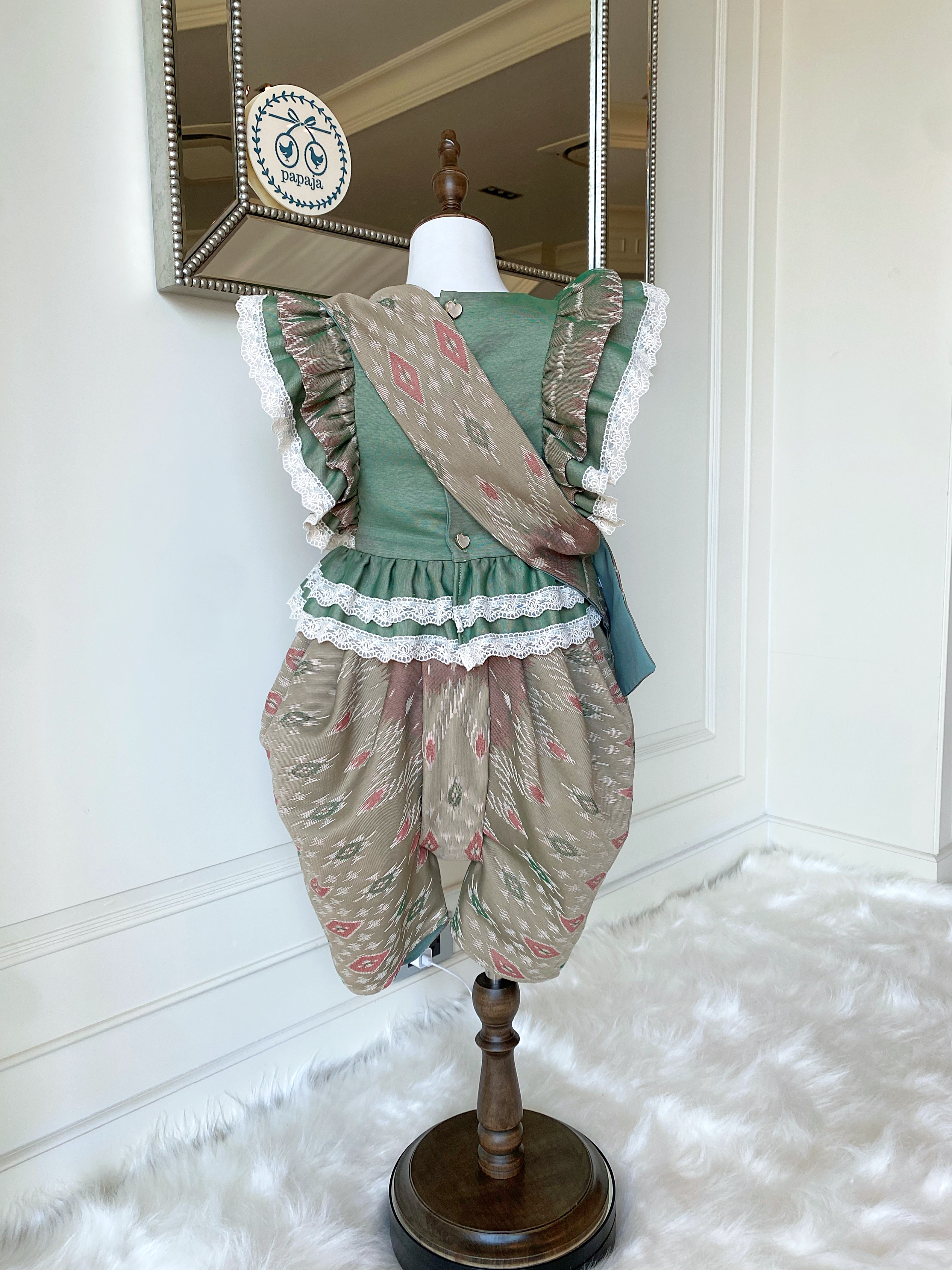 (เซต 4 ชิ้น) ชุดไทยแบรนด์ Chabafah รุ่น ศิรินภา สีเขียว