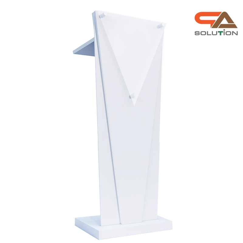 เช่าโพเดียมไม้สีขาว ทรงสามเหลี่ยม Triangle White Podium สีขาว ด้านหน้าอะคริลิคใส ติดหมุด (เฉพาะสาขาเชียงใหม่)