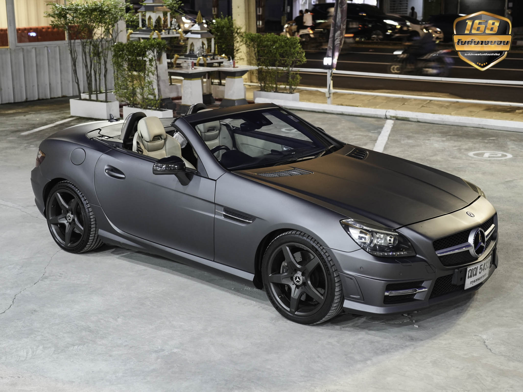 Mercedes-Benz SLK200 Kompressor (R172) จดปี 2015 ดาวห์เริ่มต้นที่ 49,000 บ.