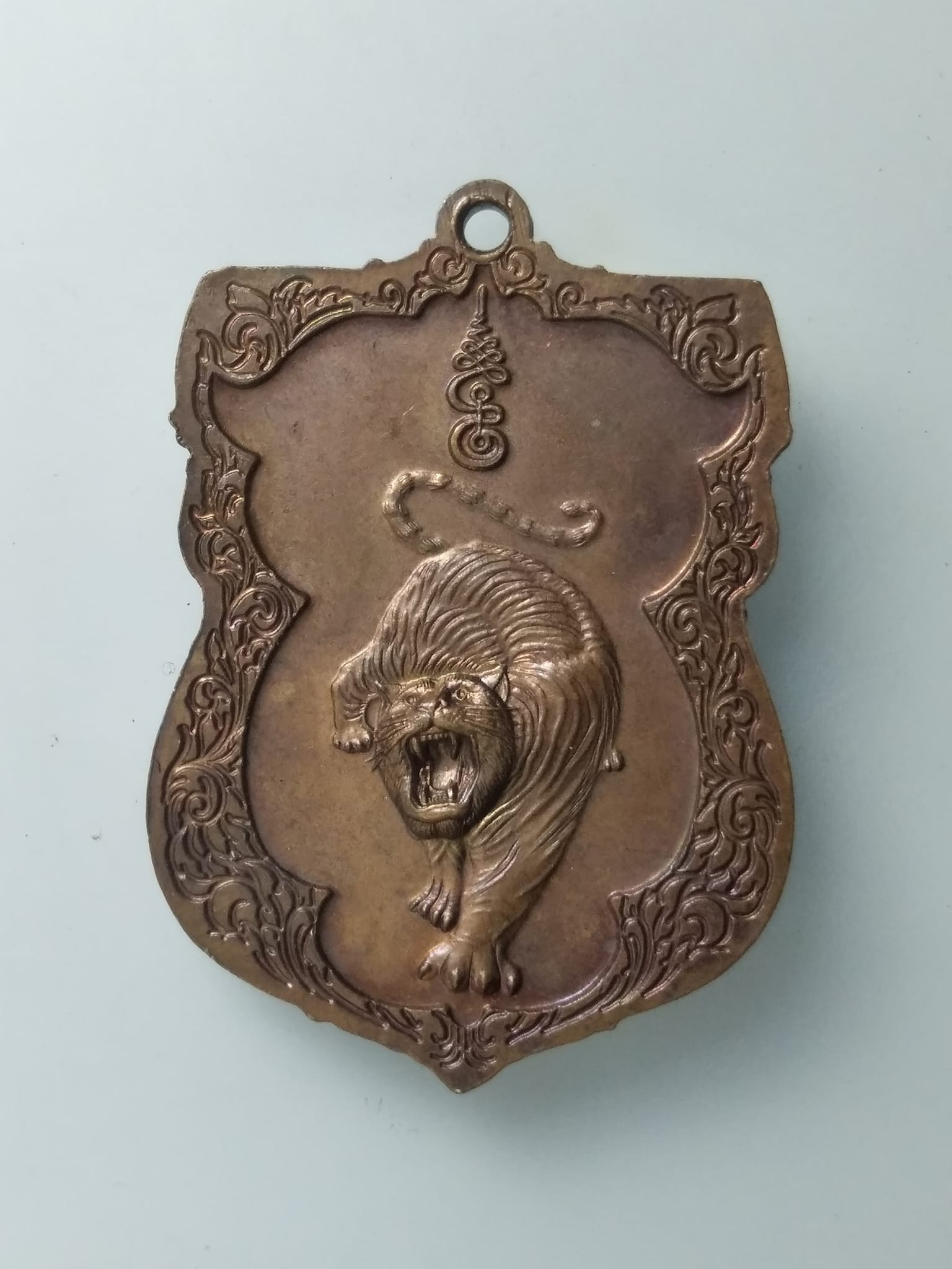 G960 เหรียญหลวงปู่มั่น ภูริทัตโต หลังพญาเสือโคร่ง ออกวัดเลียบ จ.อุบลราชธานี ปี2555