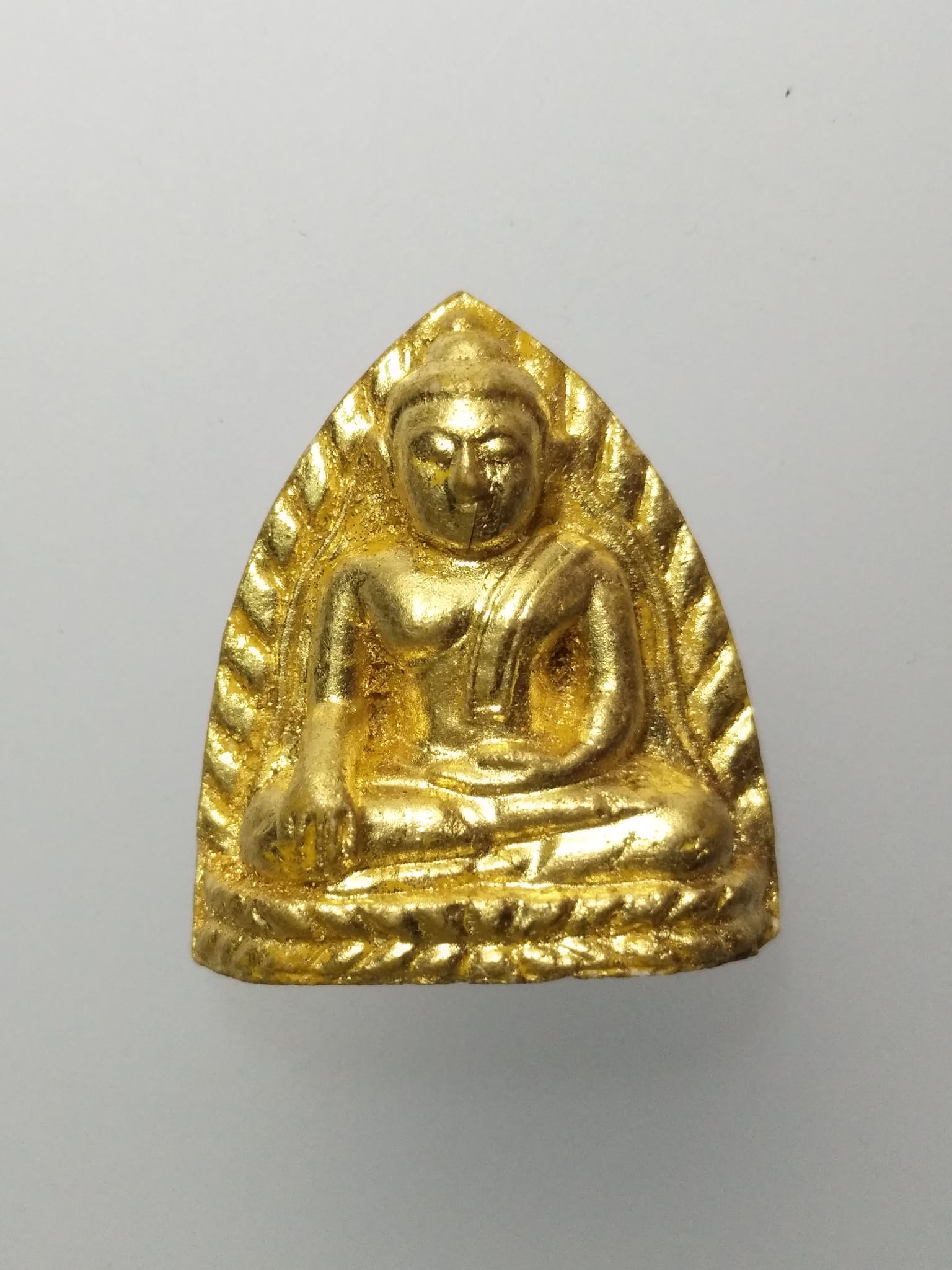 F106 พระผงหลวงพ่อโต