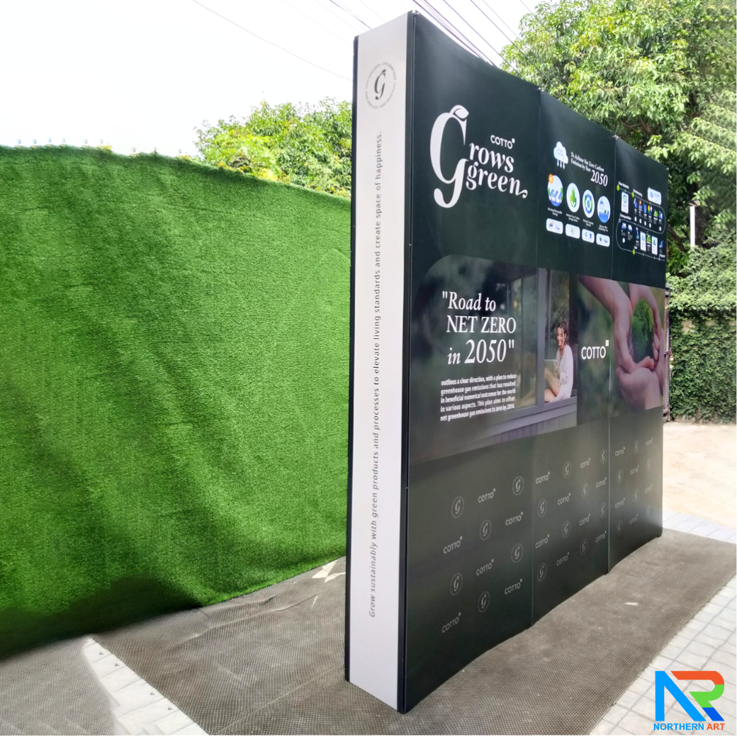 BACK DROP SET ชุดฉากแบคดรอป สำหรับจัดบูธ ประกอบด้วย แบคดรอป รุ่นเหลี่ยม แบบตรง + โรลอัพเกรดเอ