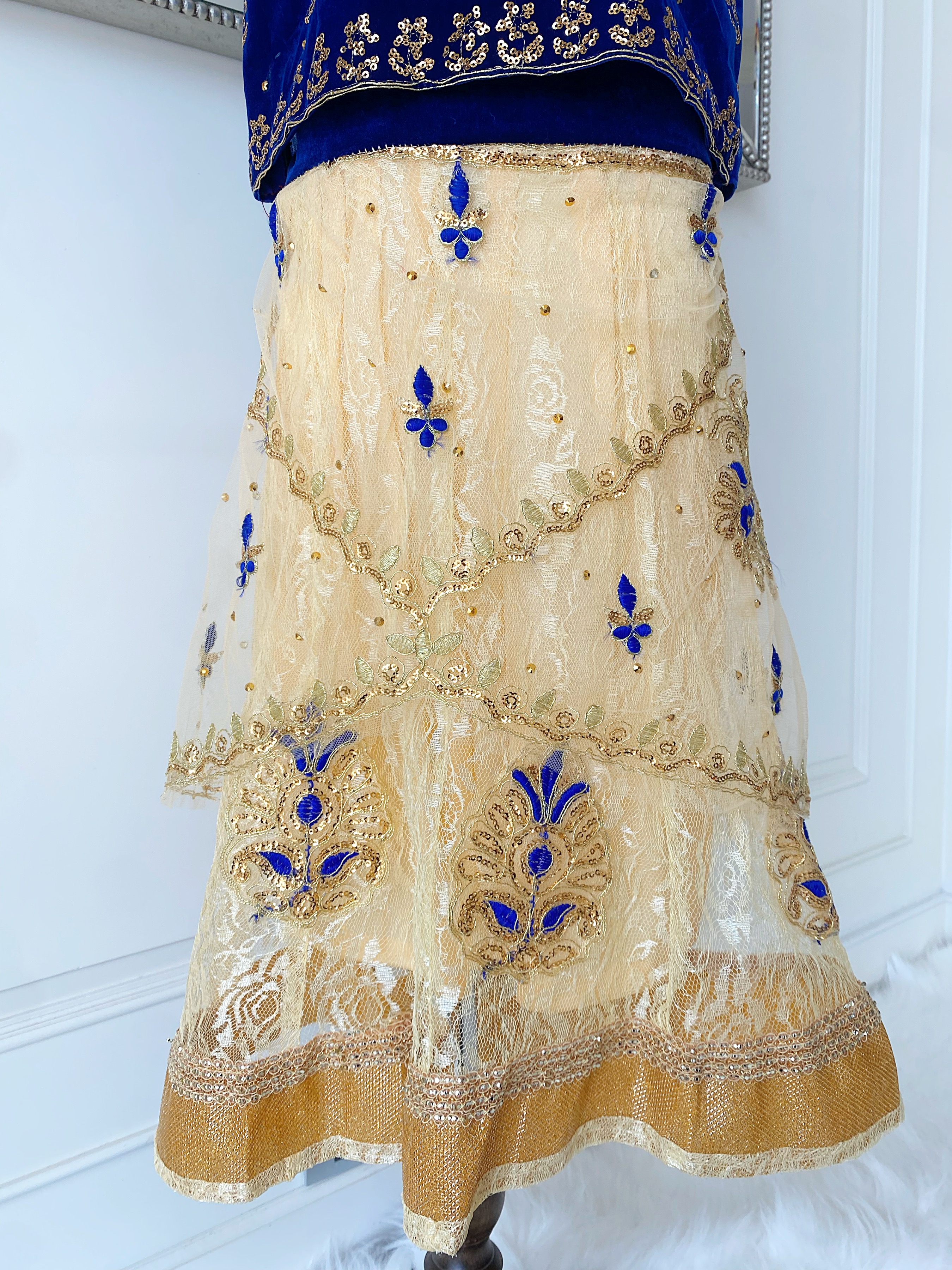 ชุดแขกหรูหรา ชุดสาวน้อยอินเดีย สีน้ำเงิน งานสวยมาก Made in India แท้