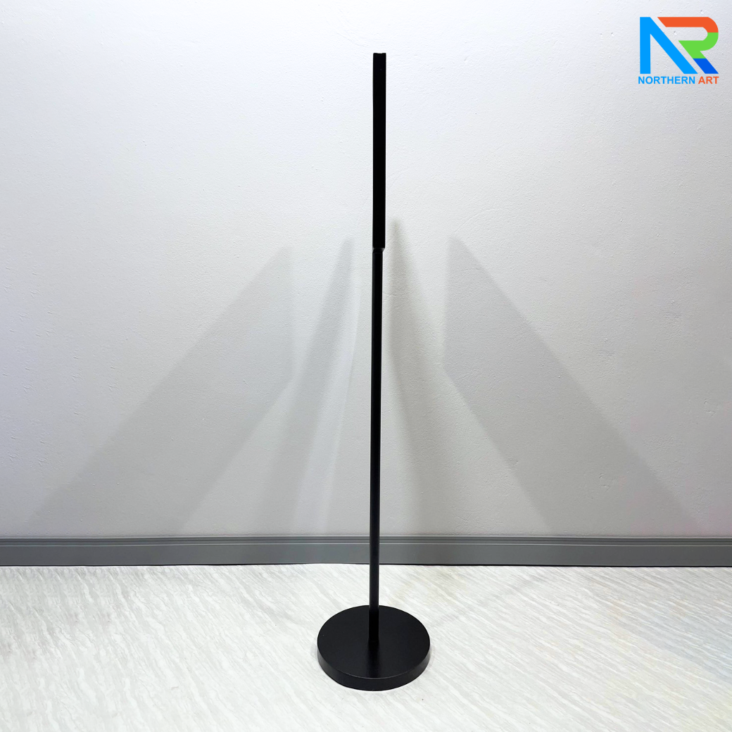 โปสเตอร์สแตนด์เหล็ก สีดำ ขนาด A3 แนวนอน ฐานกลม เสาเดี่ยว พร้อมแผ่นอะคริลิคประกบ สอดงานพิมพ์ด้านบน โชว์ภาพ2ด้าน