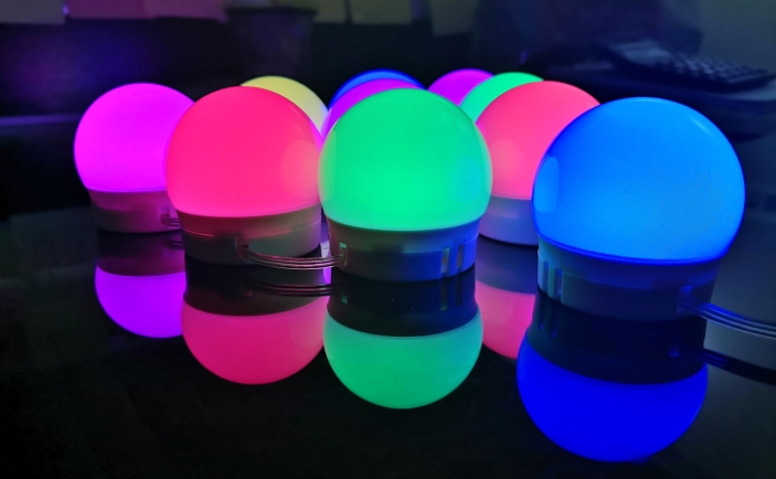 เกมส์ CARNIVAL โยนห่วงชุดสัตว์ ขนาด (W) 80 x (L)64 x (H)160 cm. ชุดสัตว์ 12 ตัว พร้อมห่วง 28 อัน (คละสีคละขนาด)