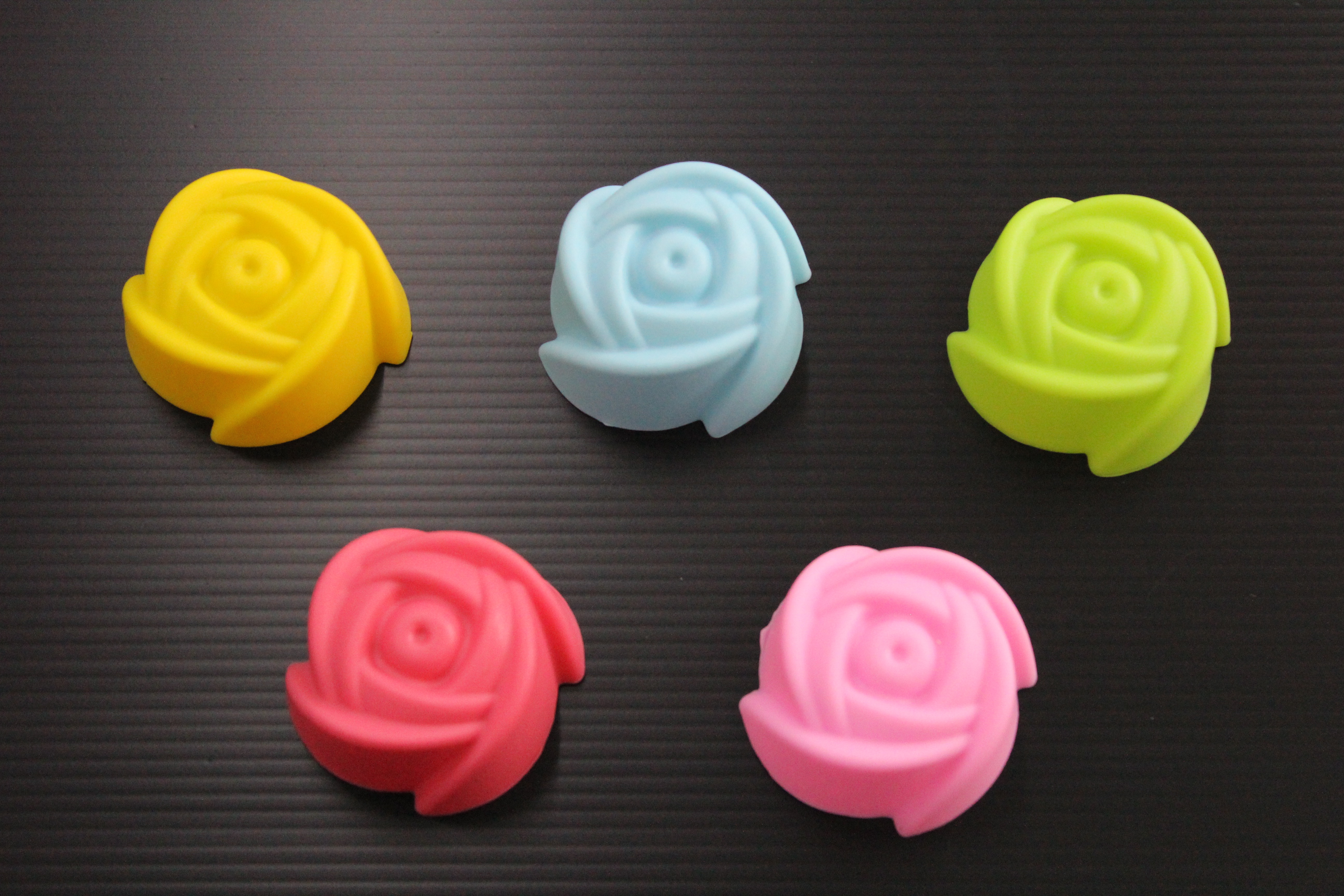 ซิลิโคน กุหลาบกลาง 5cm. (10ชิ้น)