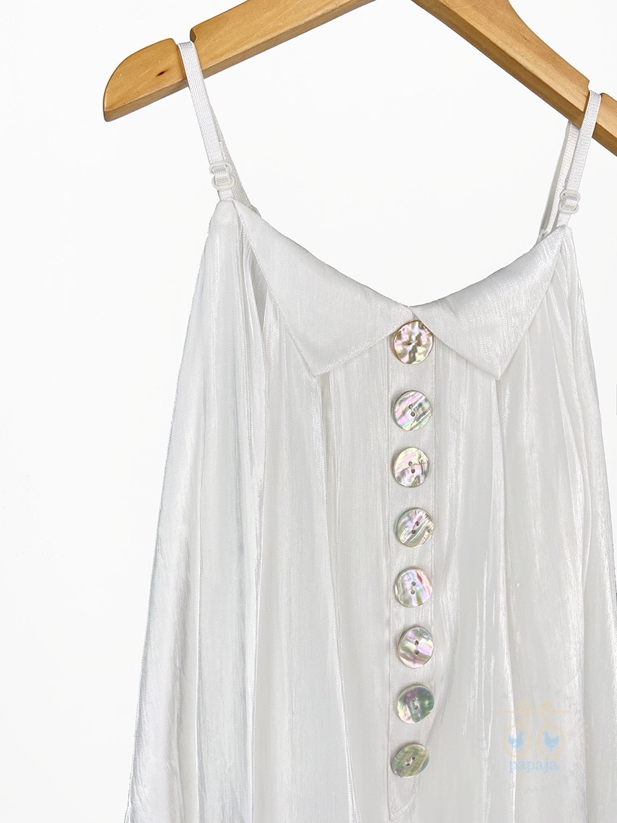 แม๊กซี่เดรสสายเดี่ยวสีขาวออฟไวท์ ดีเทลแต่งปกเชิ๊ต