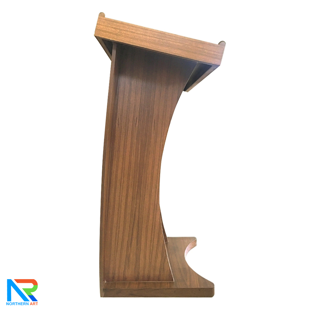 โพเดียมไม้ ยืนคู่ สีสัก พร้อมแถบสีบรอนซ์ด้านข้าง ขนาด(W)90 x (L)47 x (H)121 ซม.