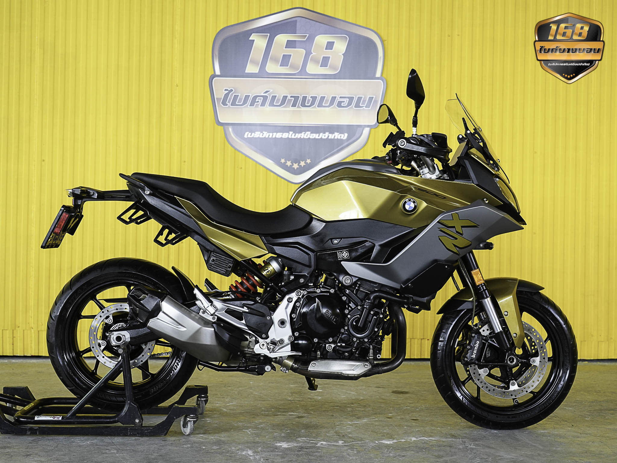 BMW F 900 XR Gold Metallic ปี 2022 ฟรีดาวน์ ออกรถใช้เงิน 0 บาท