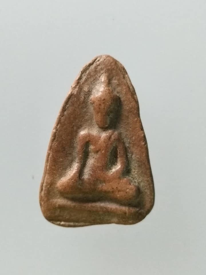 D180 พระกำแพง