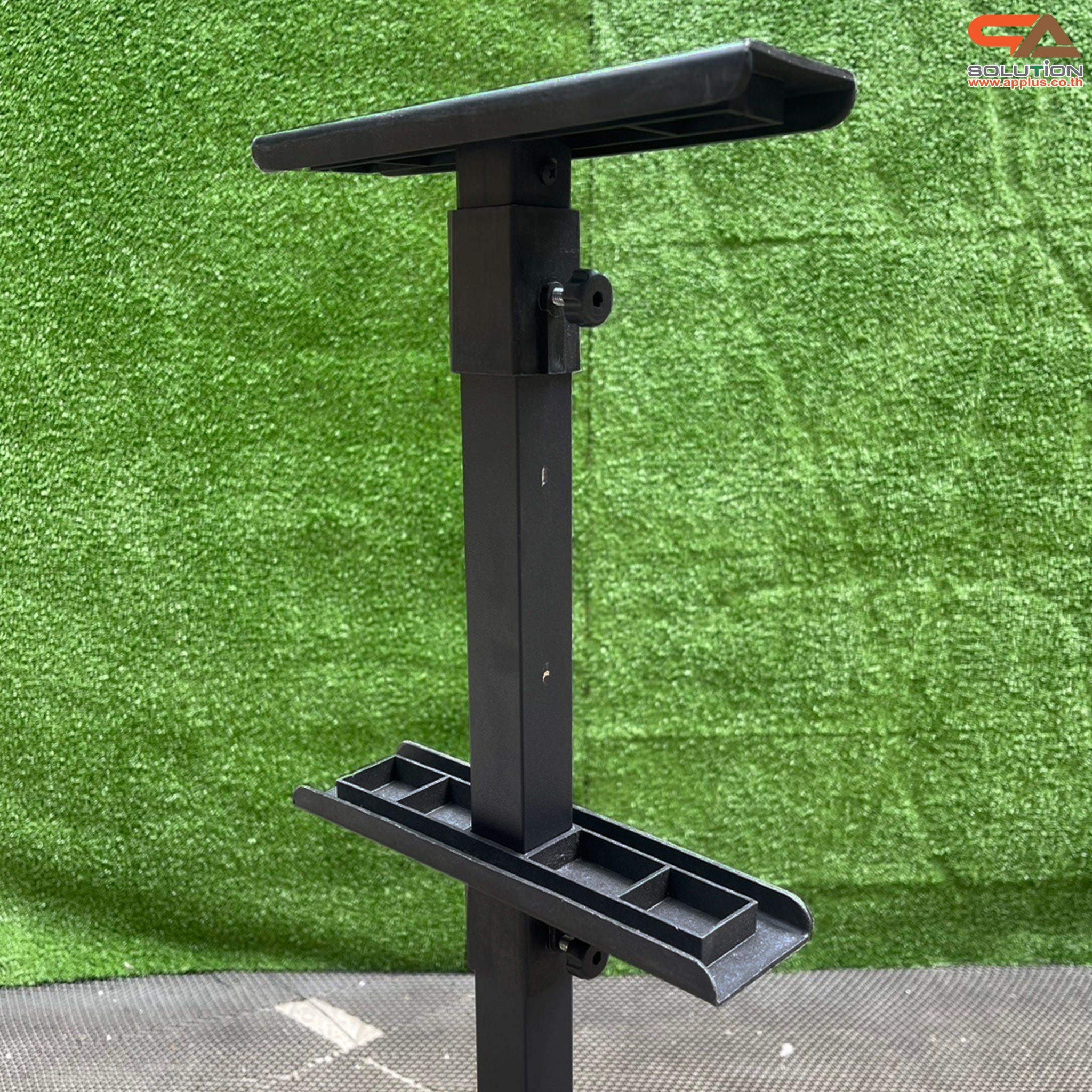 ขาตั้งโปสเตอร์เหล็ก แบบตรง ฐานพลาสติก-ขึ้นรูป เสริมแผ่นยางถ่วงน้ำหนัก โชว์งานพิมพ์ 2 ด้าน ปรับระดับได้ ถอดประกอบเคลื่อนย้ายสะดวก