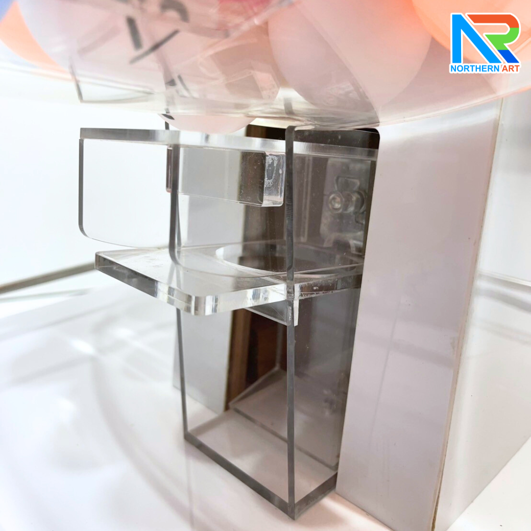 เกมส์หมุนบอลไฟฟ้า ตั้งโต๊ะ ขนาด (W)40 X (L)33 X (H)60 cm. หมุนได้ 360 องศา (ไม่รวมลูกบอล)