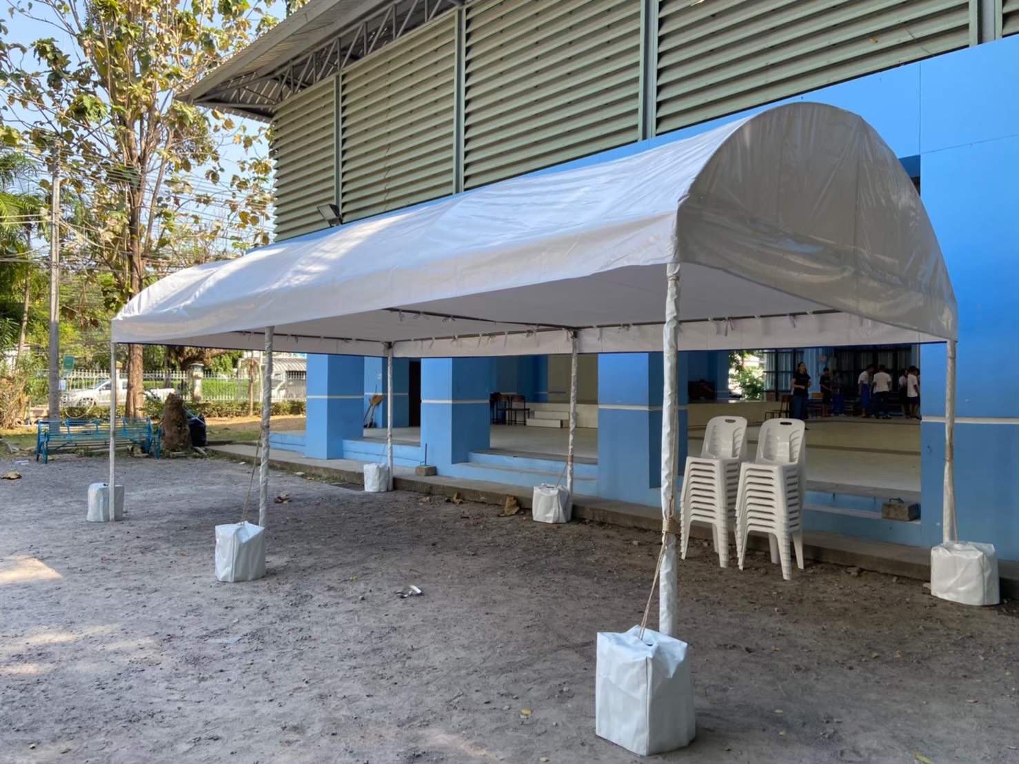 เต็นท์เช่าขนาดกว้าง4ยาว8เมตร(4x8) ทรงโค้งสีขาวเหมาะสำหรับงานจัดงานทุกประเภท