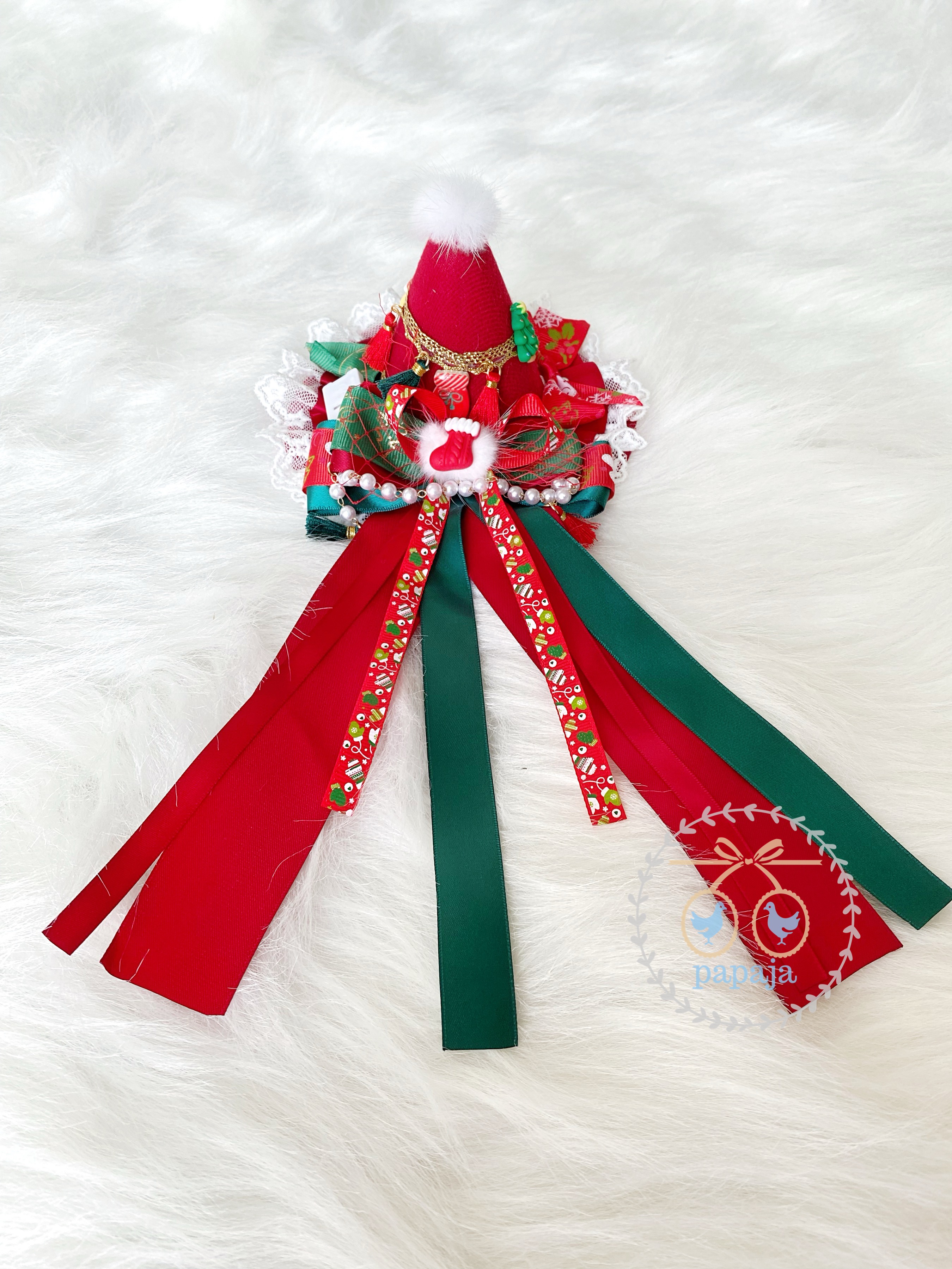 (เซต 4 ชิ้น) เซตเดรสคริสต์มาสงานไฮพรีเมี่ยม ธีมต้น X'mas สีเขียวแดง (เดรส+โบว์หลัง+ที่ติดผมทรงหมวก+ถุงเท้า) Christmas