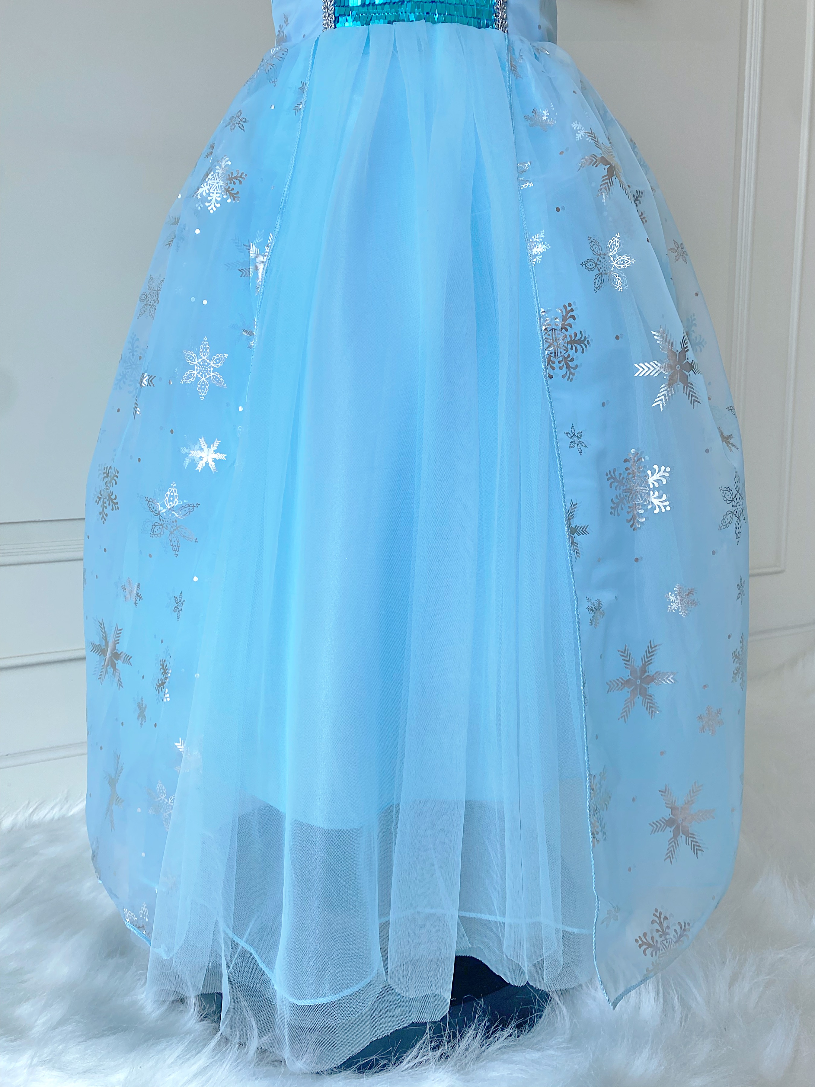 ชุดเจ้าหญิงเอลซ่า แขนกุดรุ่นทรงยอดนิยมกระโปรงยาว