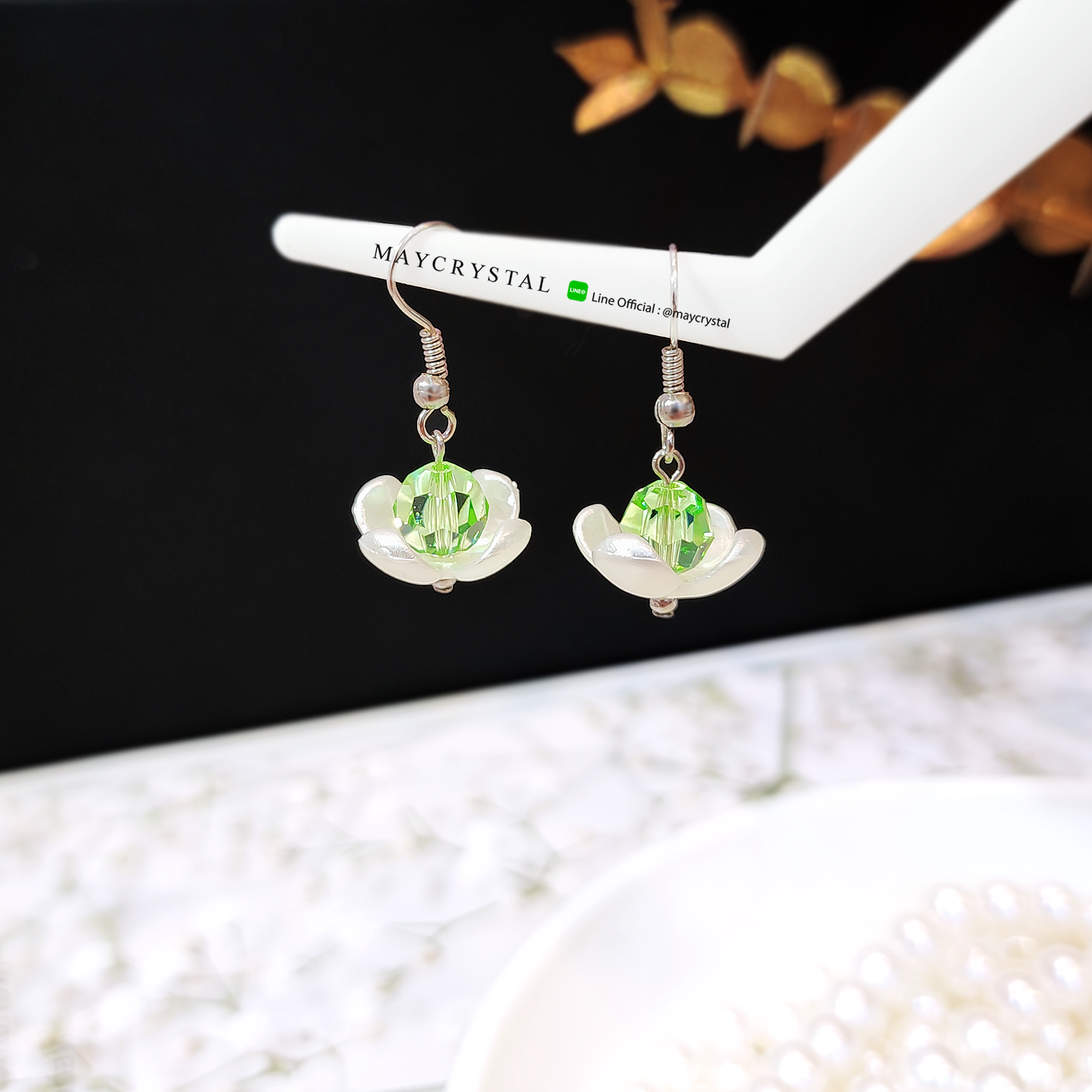 ต่างหูคริสตัลแบรนด์จากยุโรป (Embellished with Crystals from Austria)