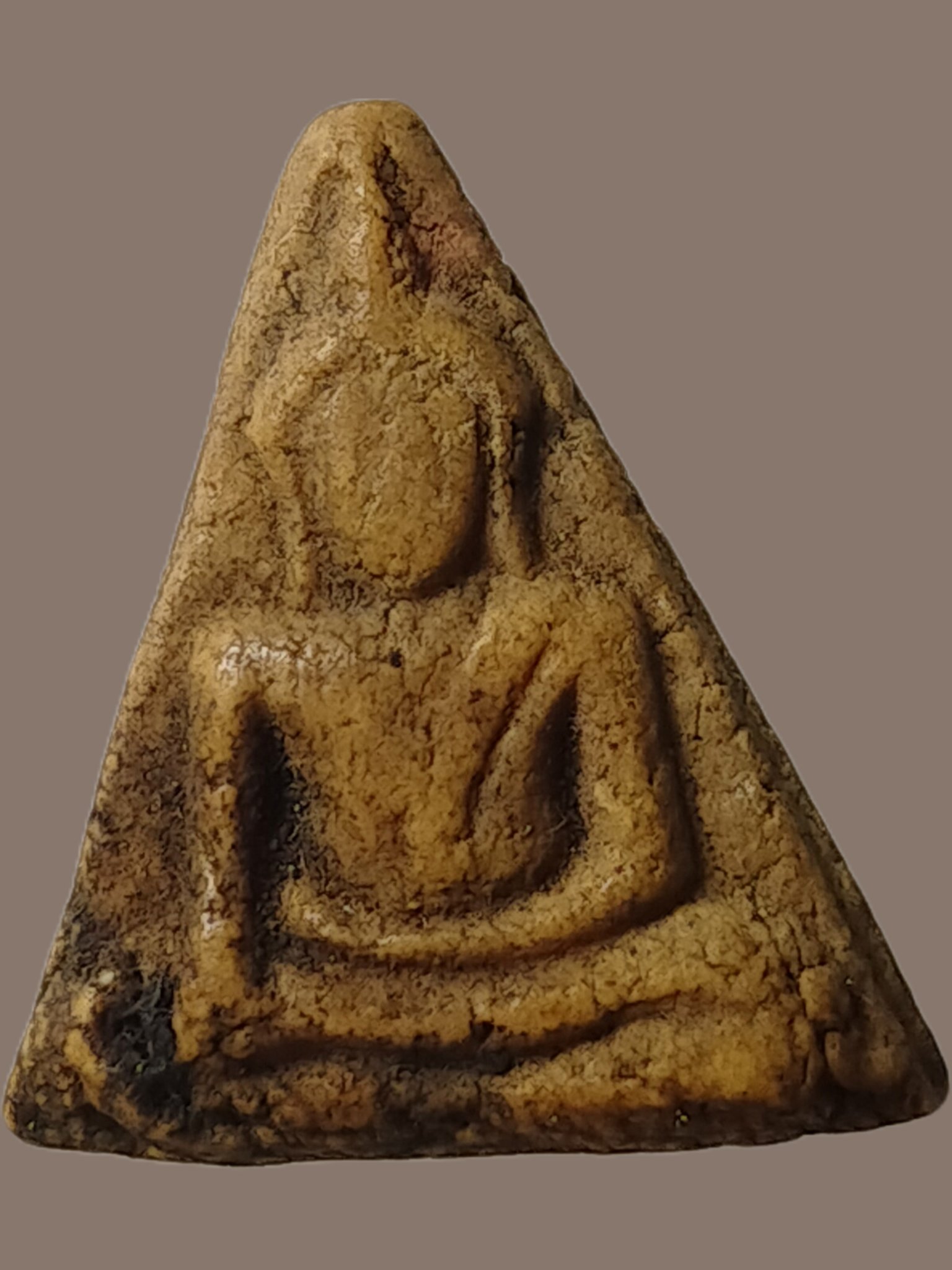 H556 พระนางพญาเนื้อผง ไม่ทราบที่