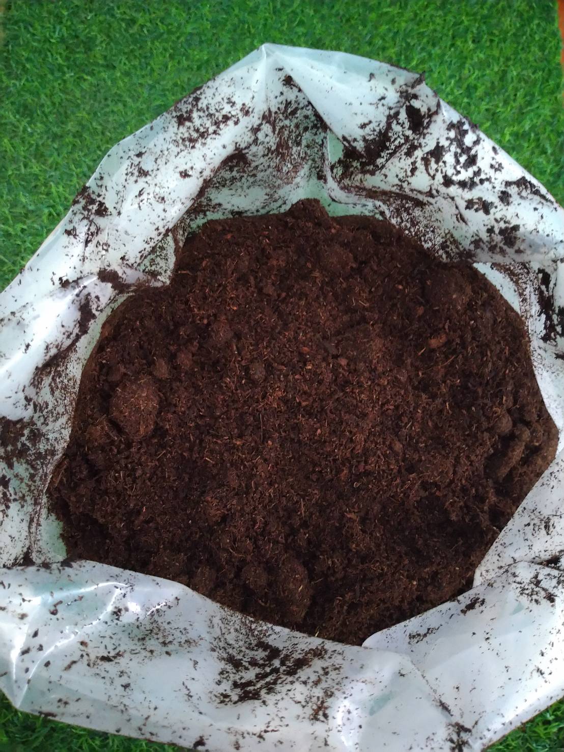 พีทมอส (Peat moss) 70ลิตร/กระสอบ 10 กระสอบ