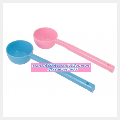 P04821 กระบวยน้ำด้ามยาว (8*5*29 cm) เกรดเอ สีหวาน No.268 B1 ราคาส่งต่อ 1 โหล : 12 ใบ