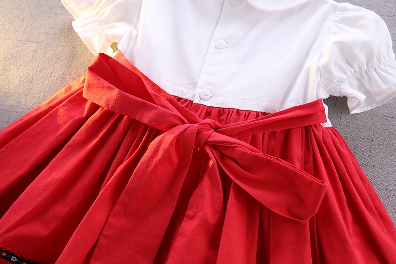 ชุดสาวน้อย Holland พร้อมผ้าคาดผม