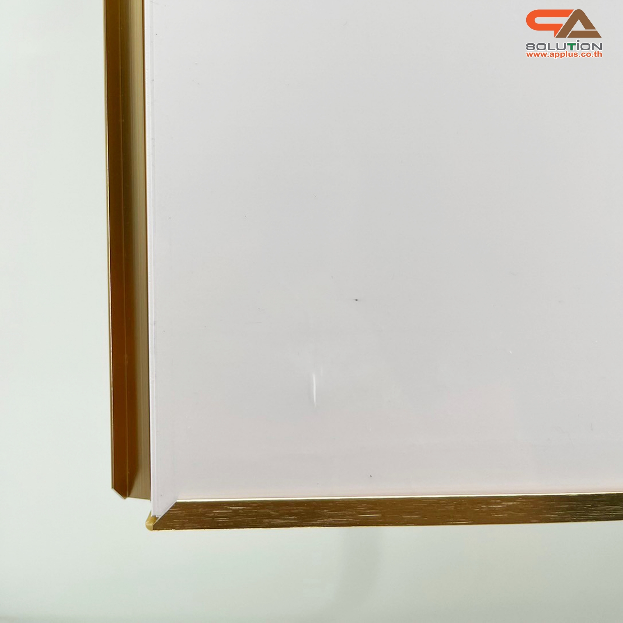 โปสเตอร์สแตนด์ ขนาด 40x60 cm. สีทอง ฐานกลม เสาเดี่ยว สอดภาพจากด้านข้าง เปลี่ยนมุมเอน ปรับแนวตั้ง-แนวนอนได้