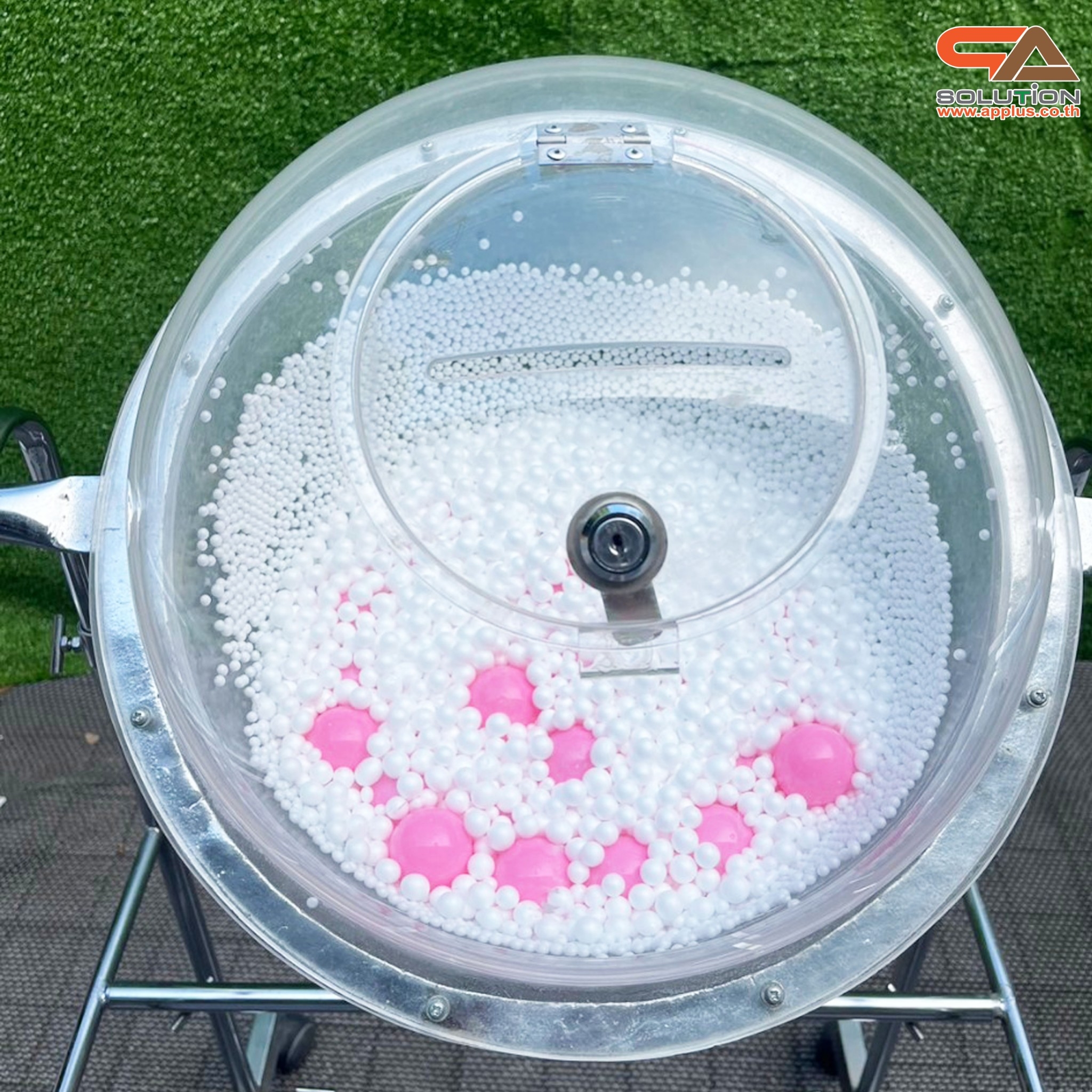 เช่าโดมอะคริลิค จับรางวัล หมุนได้360 องศา พร้อมช่องเปิด มีฝาปิดช่องและกุญแจล็อค