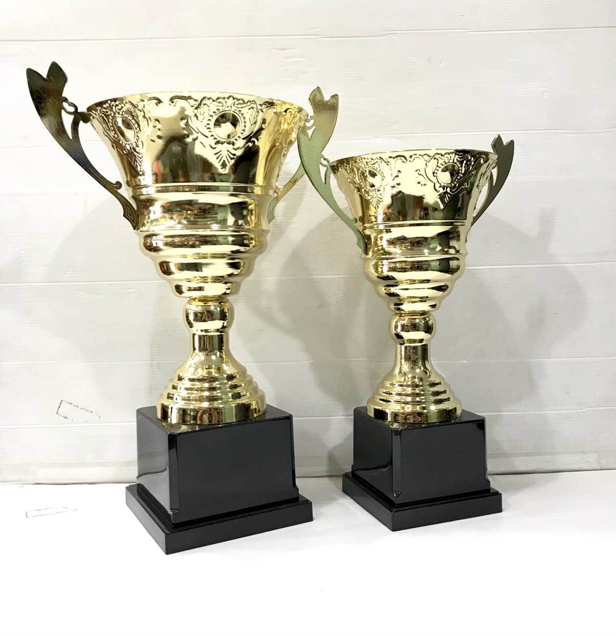 TPZ305 ถ้วยรางวัลโลหะ ZINC (ถ้วยใหญ่)