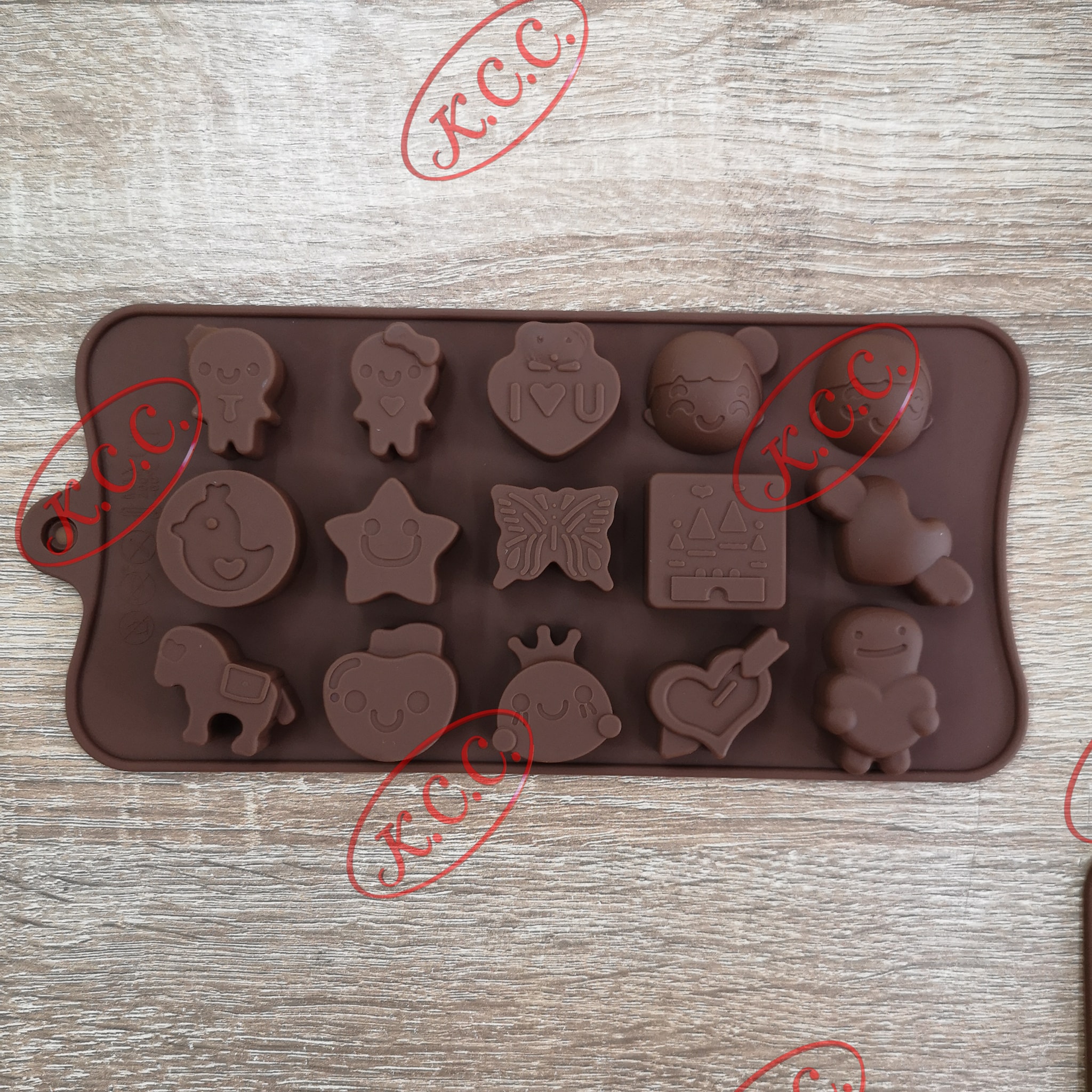 [โล๊ะสต็อก ซื้อ 2 แถม 1] พิมพ์ซิลิโคน คละแบบ คละลาย แม่พิมพ์ ซิลิโคน พิมพ์ช็อกโกแลต วุ้น พิมพ์โดนัท ลายสัตว์ ลายดอกไม้ ลายหัวใจ ลายตัวเลข 123 HBD ลายเป็ด ลายสับปะรด เฉพาะลายนี้เท่านั้น